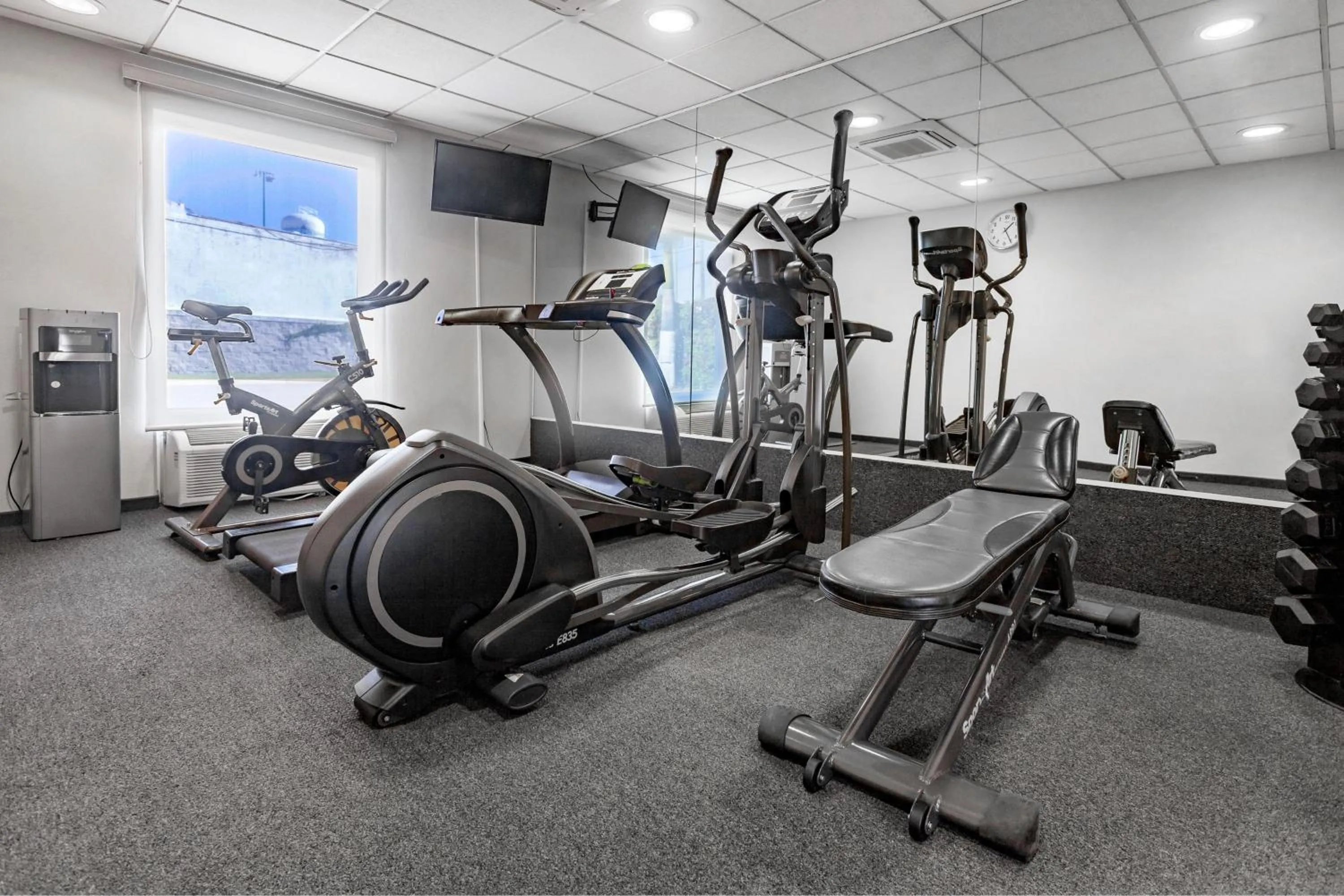 Fitness centre/facilities in City Express by Marriott Celaya Parque