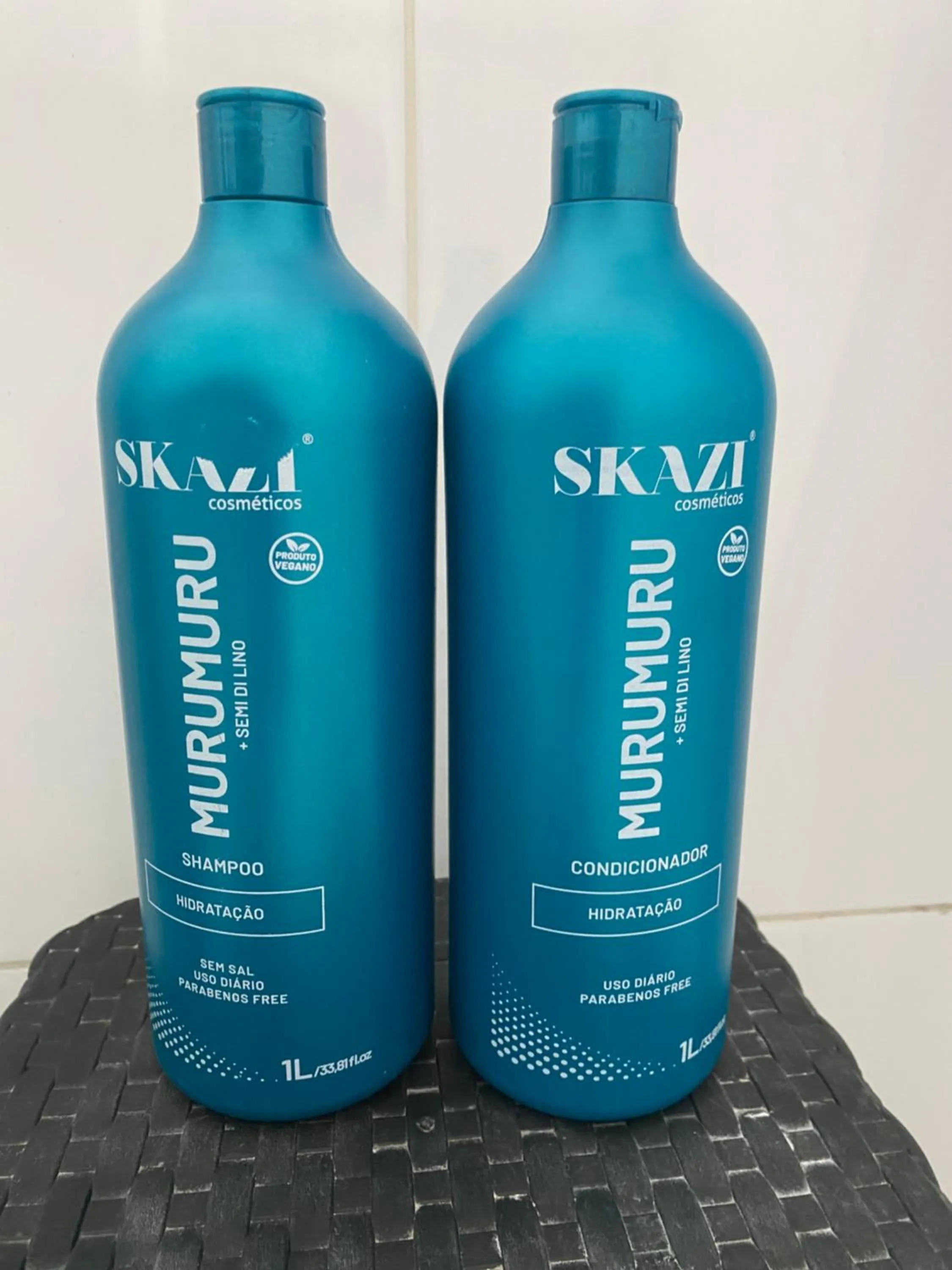 Em 5 minutos a pé tá na praia e no Shopping Praiamar Corporate, 2 quartos com ar condicionado, 2 banheiros, portaria 24 horas, elevador, 1 vaga carro gratuita, wi-fi, pets ok, enxoval, horário flexível!