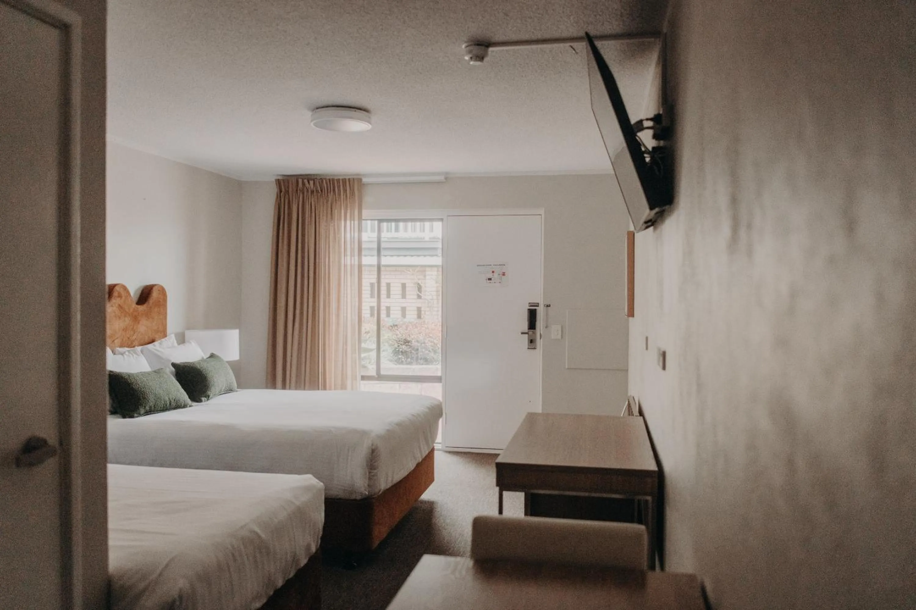 Bedroom, Bed in Albany Motel & Apartments