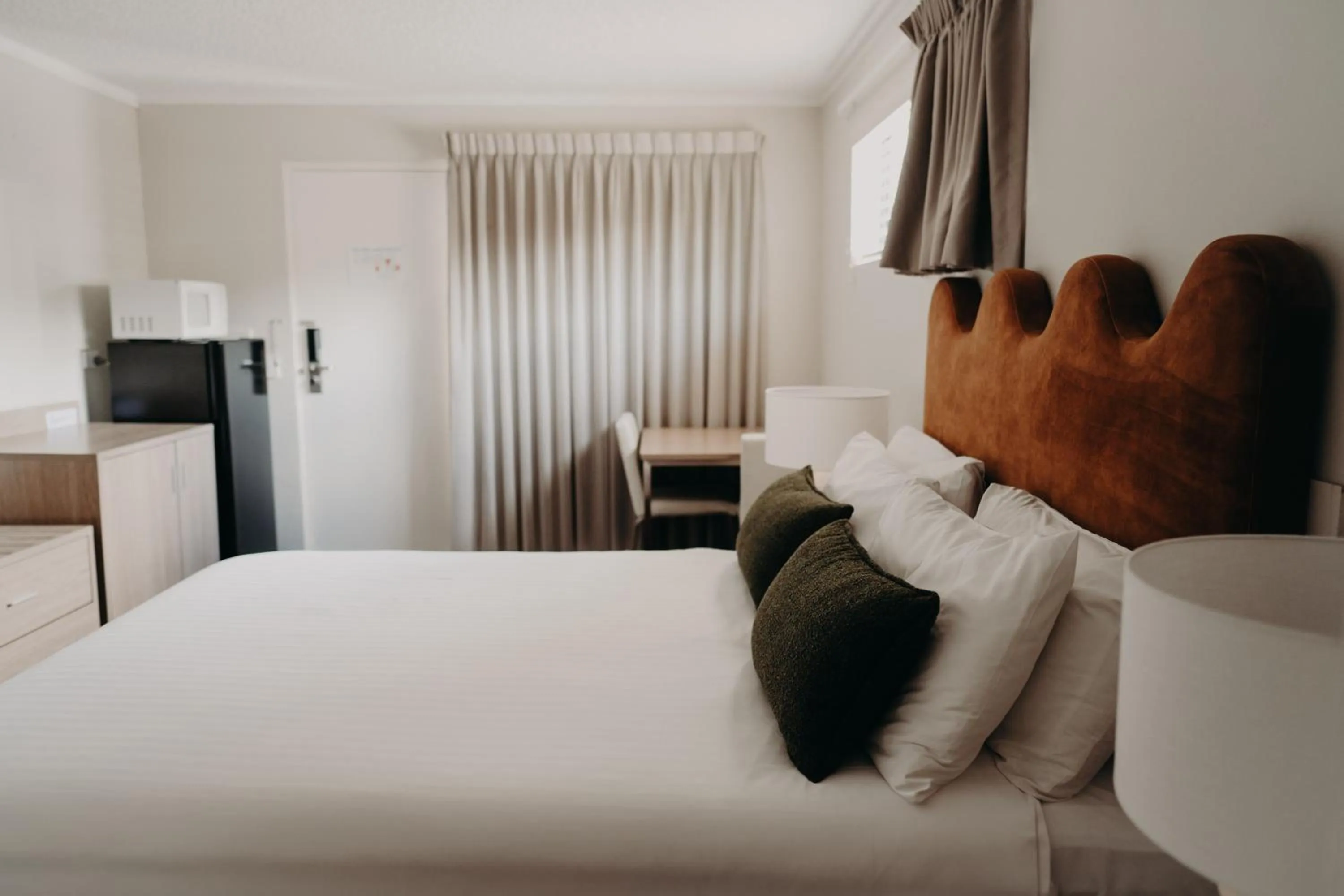 Bedroom, Bed in Albany Motel & Apartments