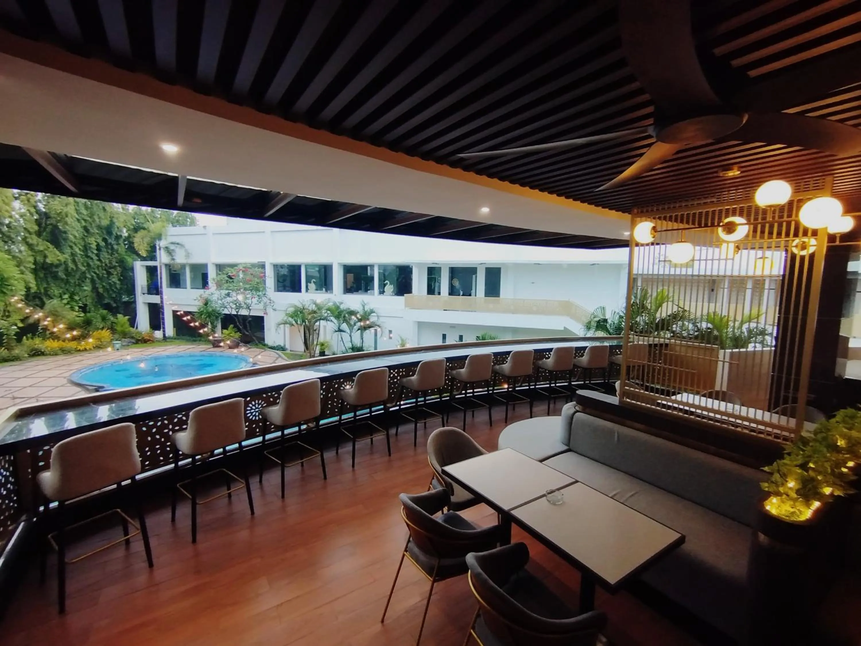 Restaurant/places to eat in The Sun Hotel Sidoarjo