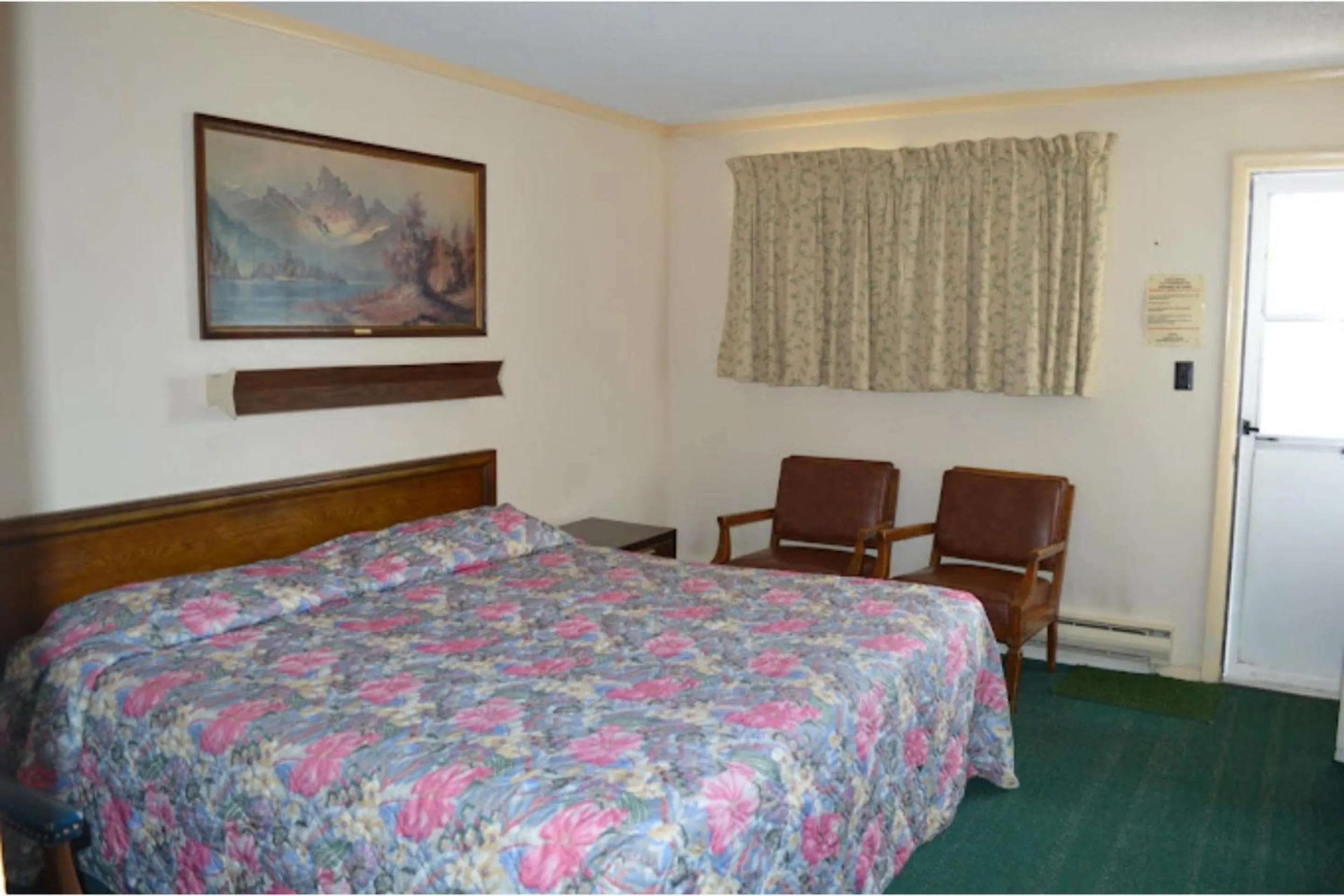 Bedroom, Bed in Capri Motel By OYO Elwood, Wathena