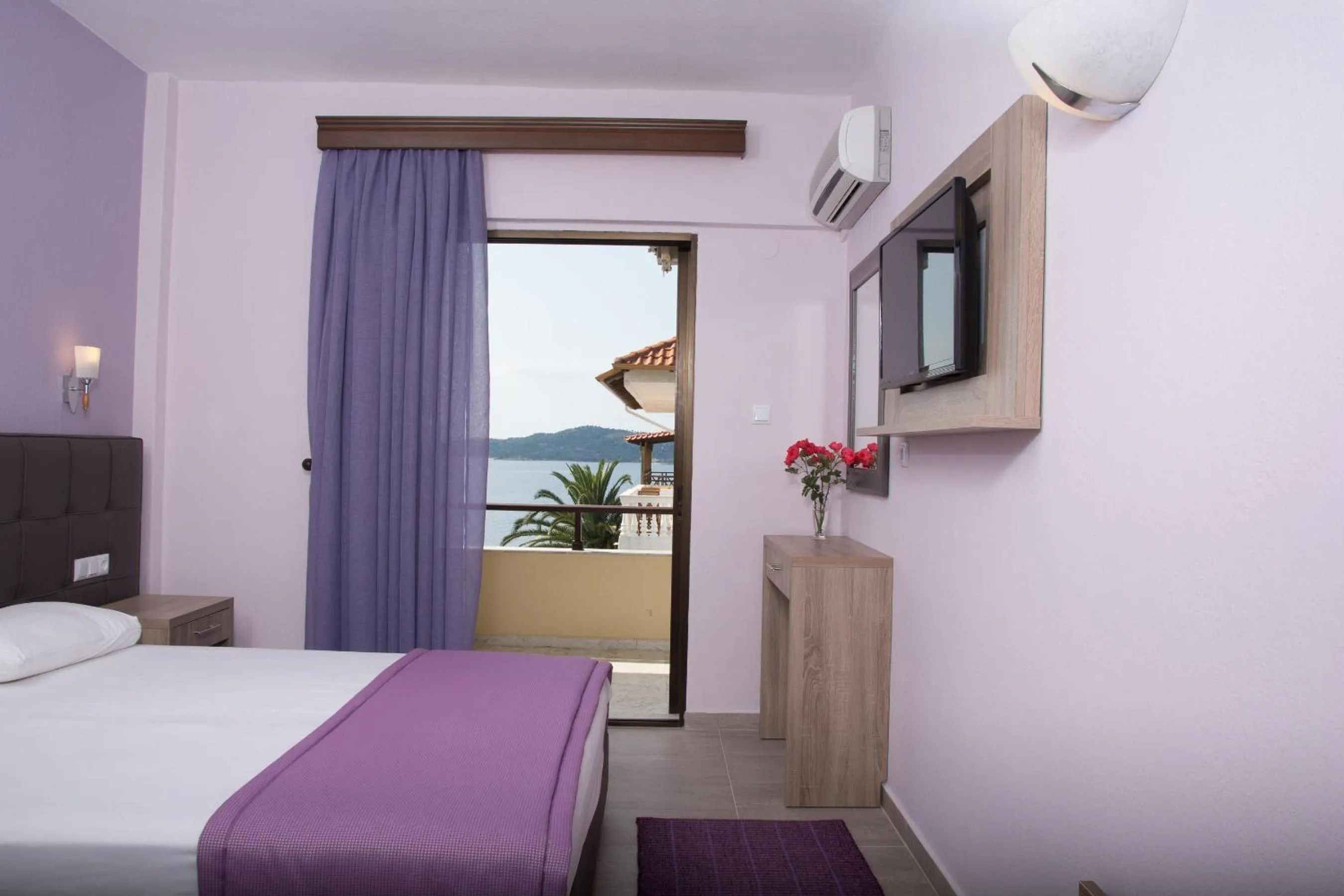 Bed in Sun Rise Hotel