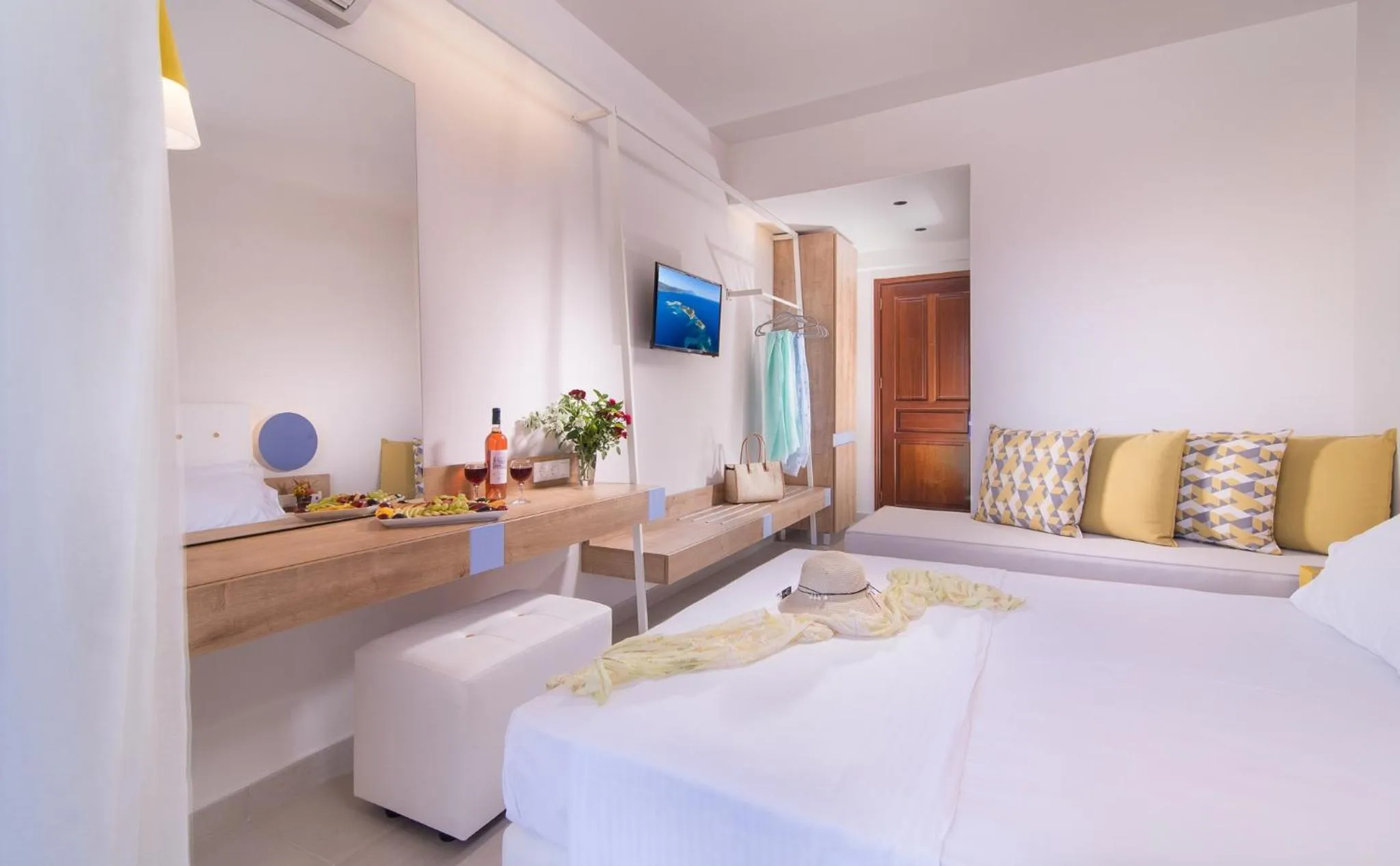 Bedroom in Sun Rise Hotel