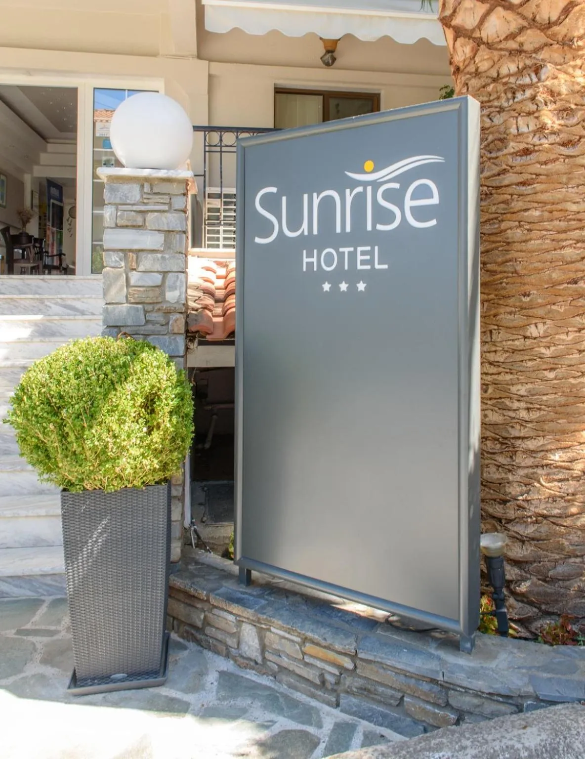 Area and facilities in Sun Rise Hotel