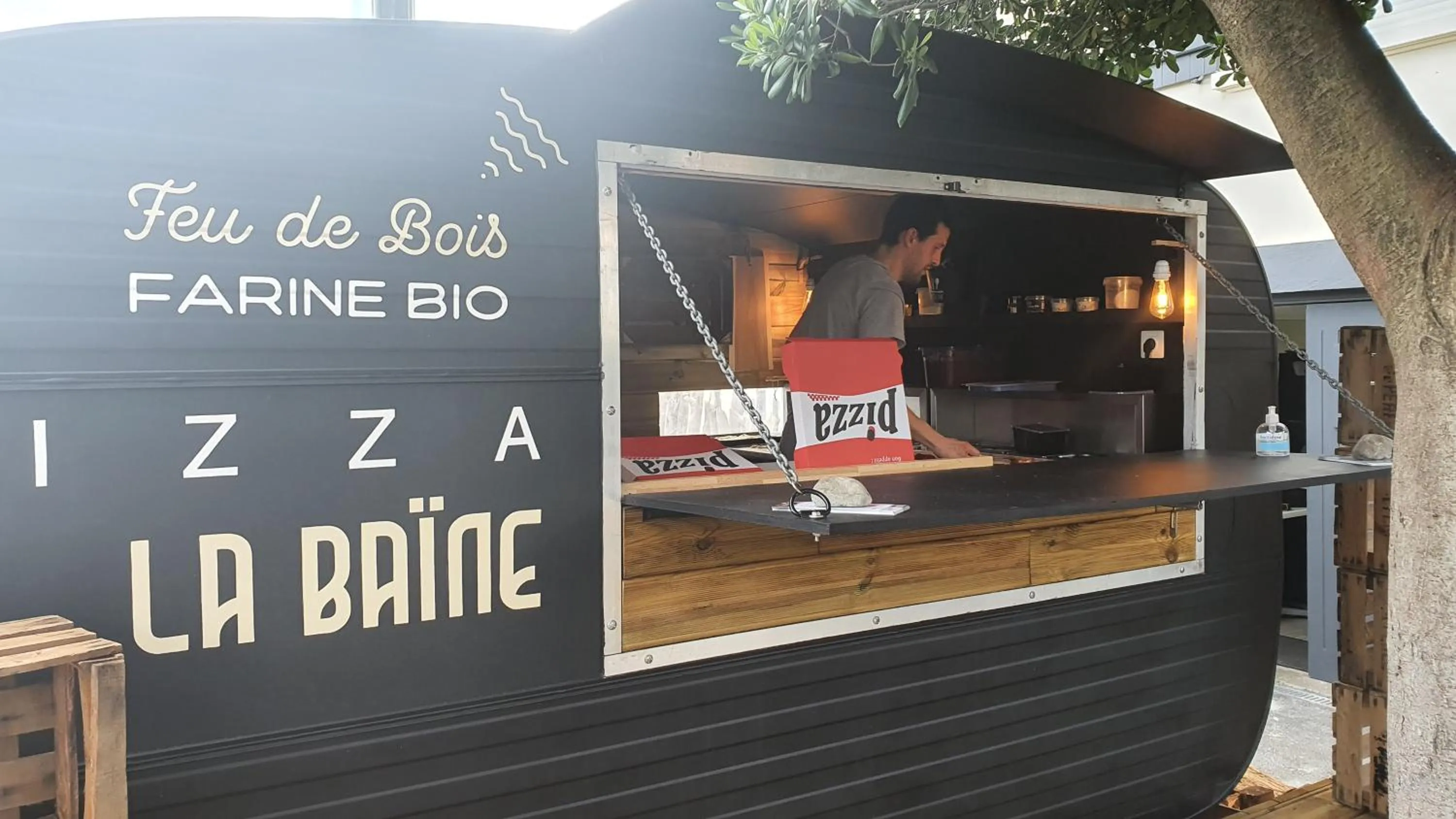 Food and drinks in Hôtel La Baïne