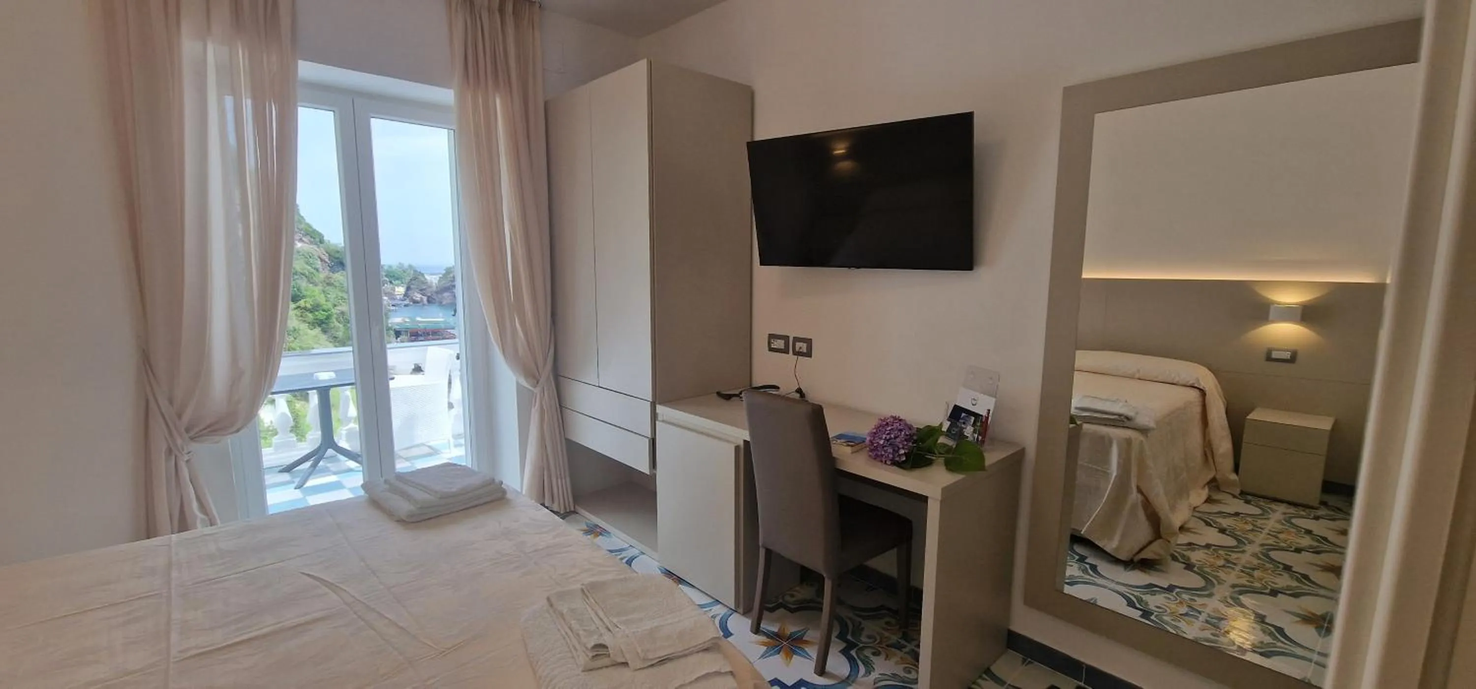 Bedroom in Hotel Da Maria