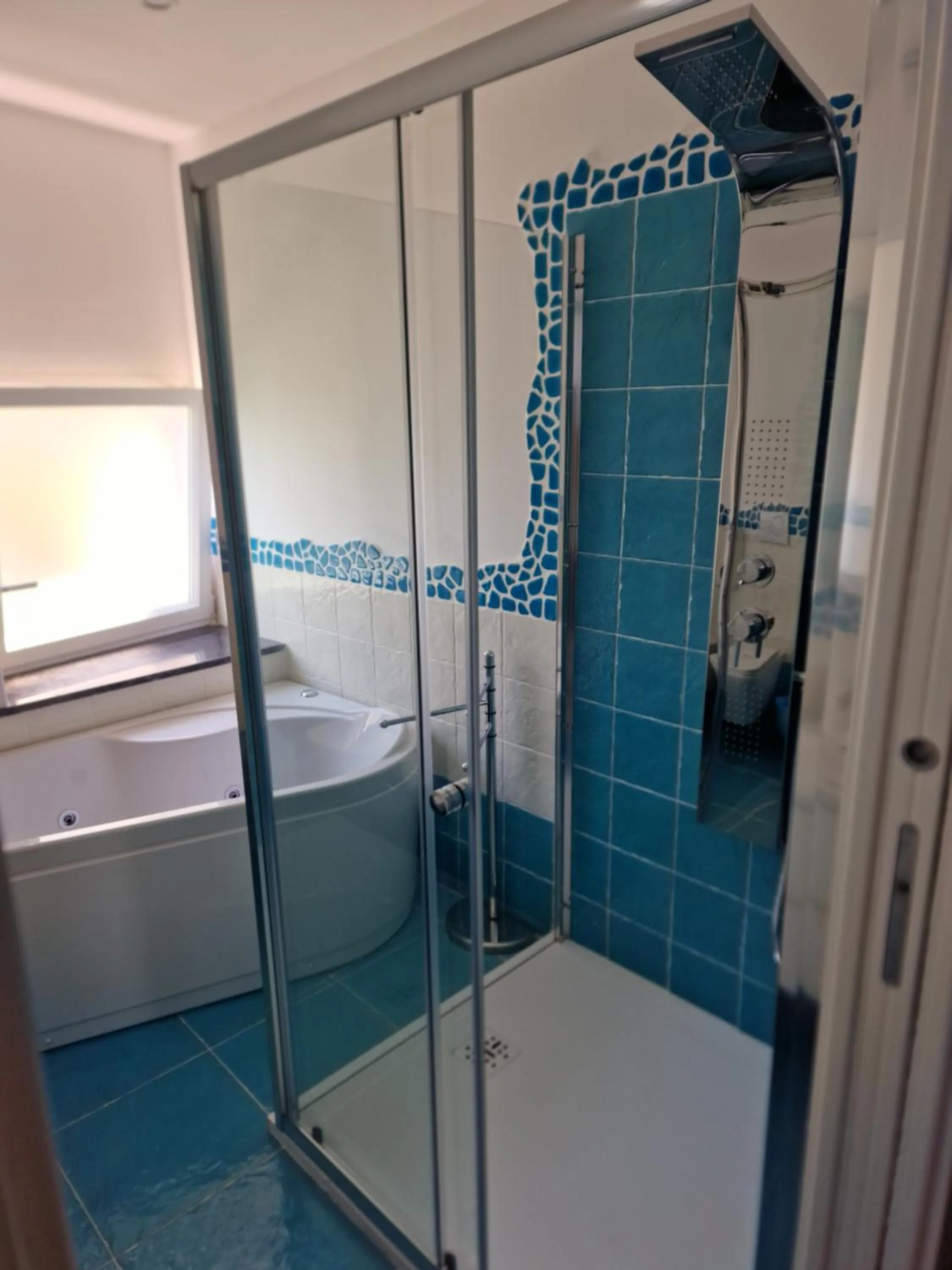 Shower in Hotel Da Maria