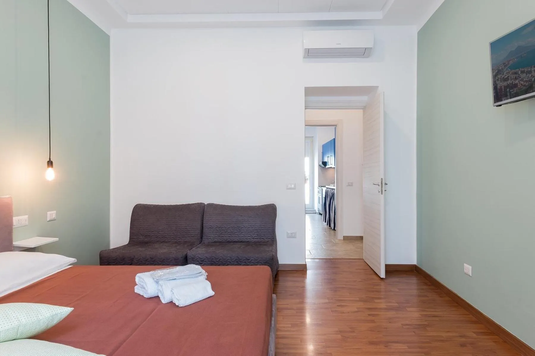 Bed in B&B Monserrato