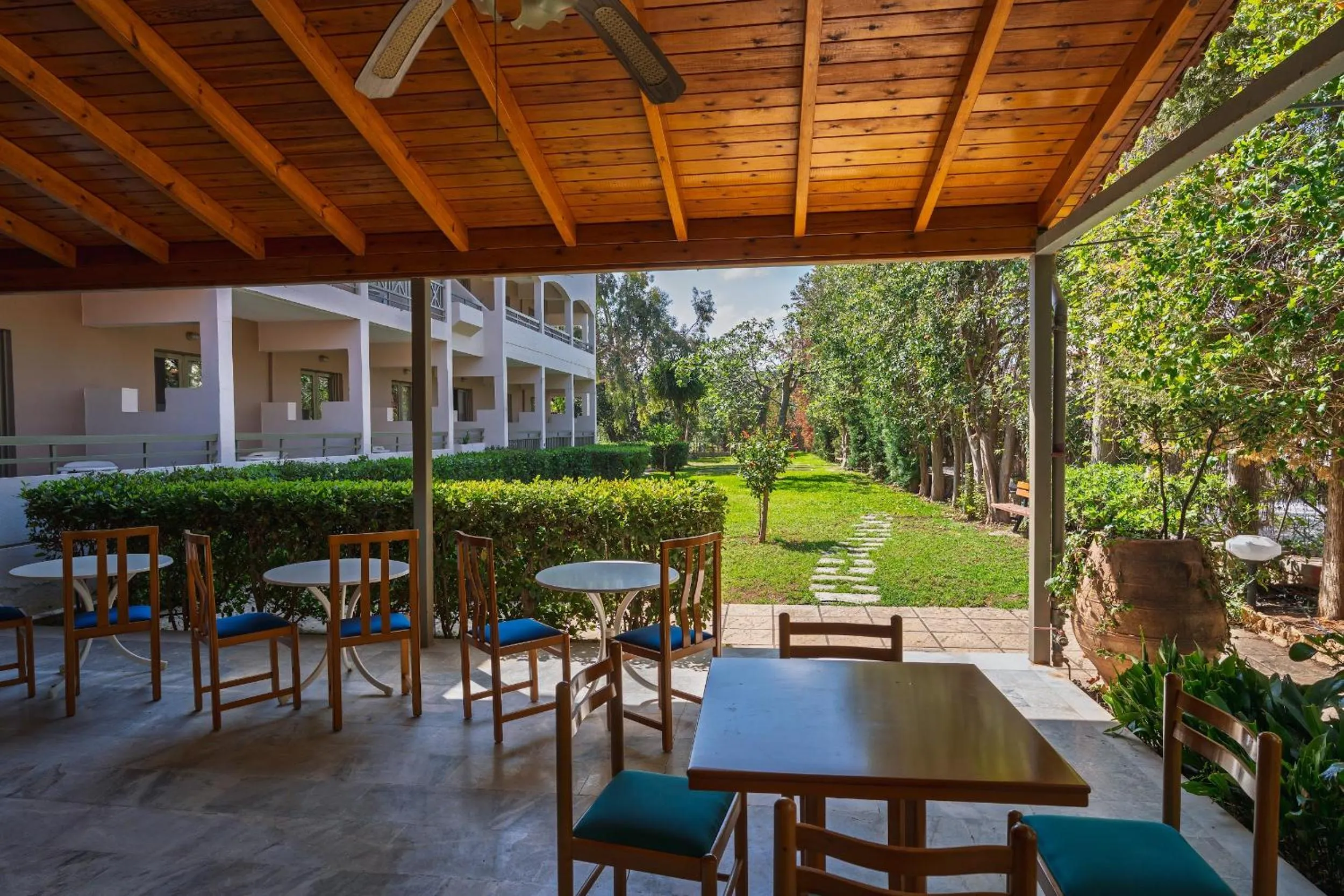 Garden in Pantheon Hotel