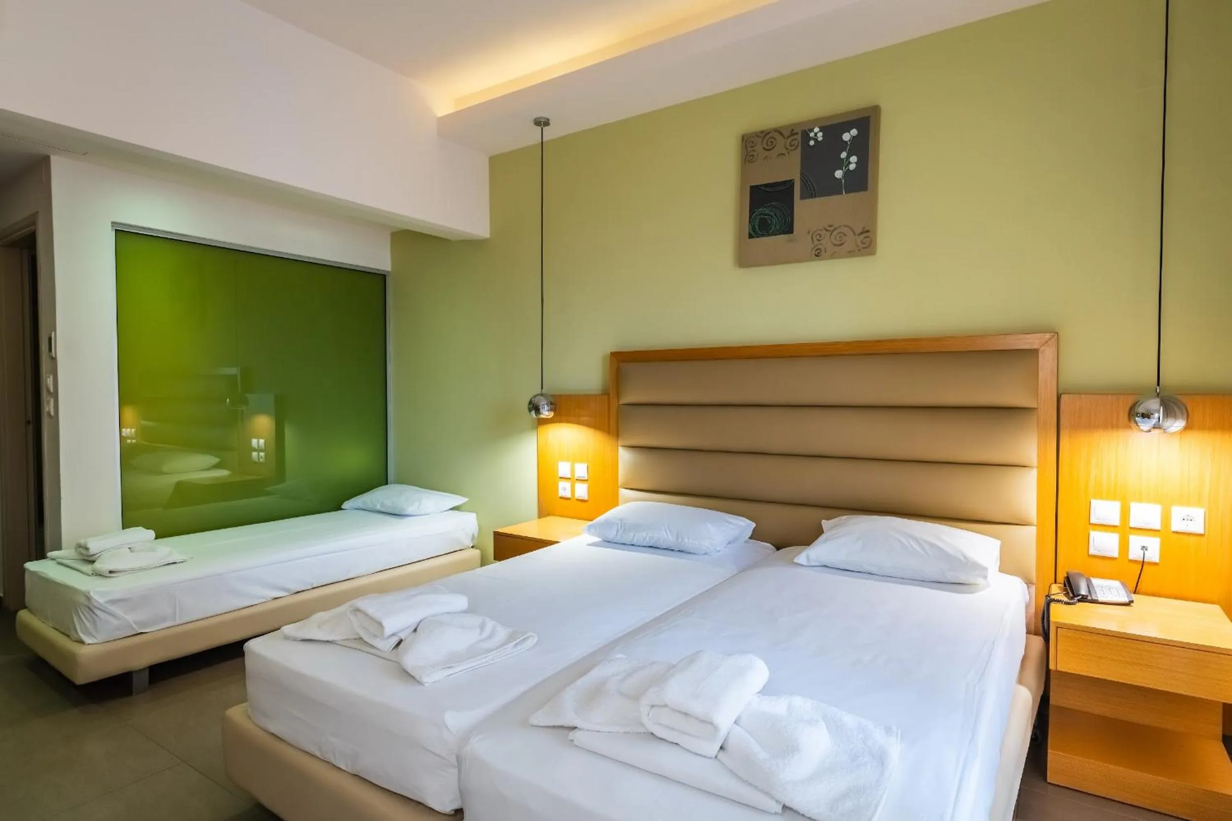 Bedroom, Bed in Pantheon Hotel