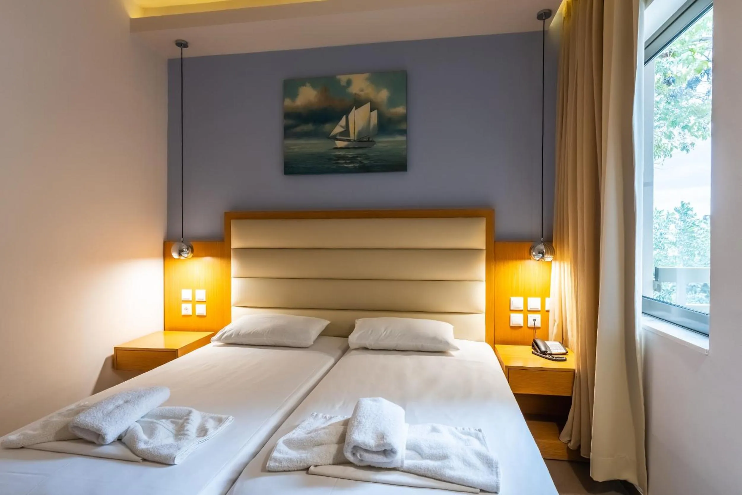 Bedroom, Bed in Pantheon Hotel