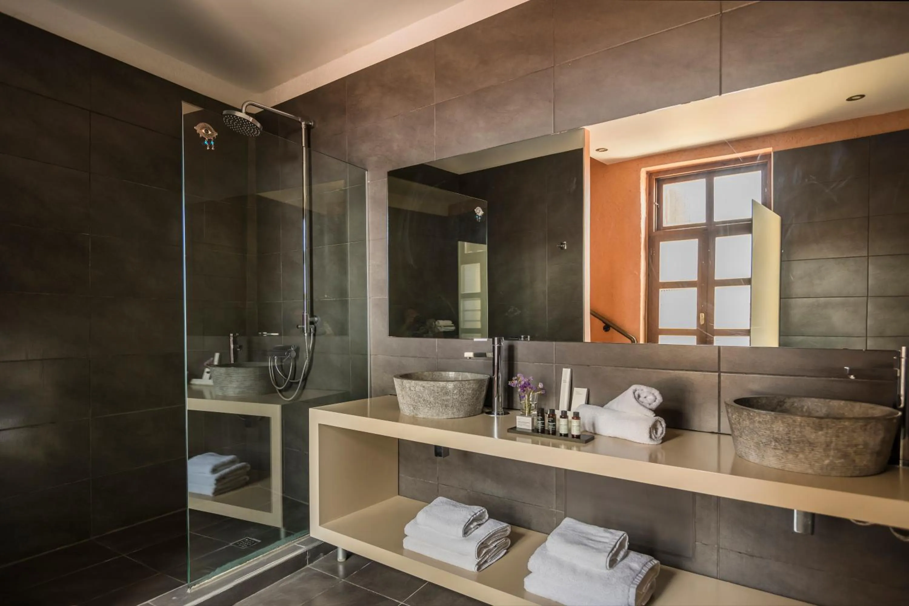 Bathroom in Alcanea Boutique Hotel