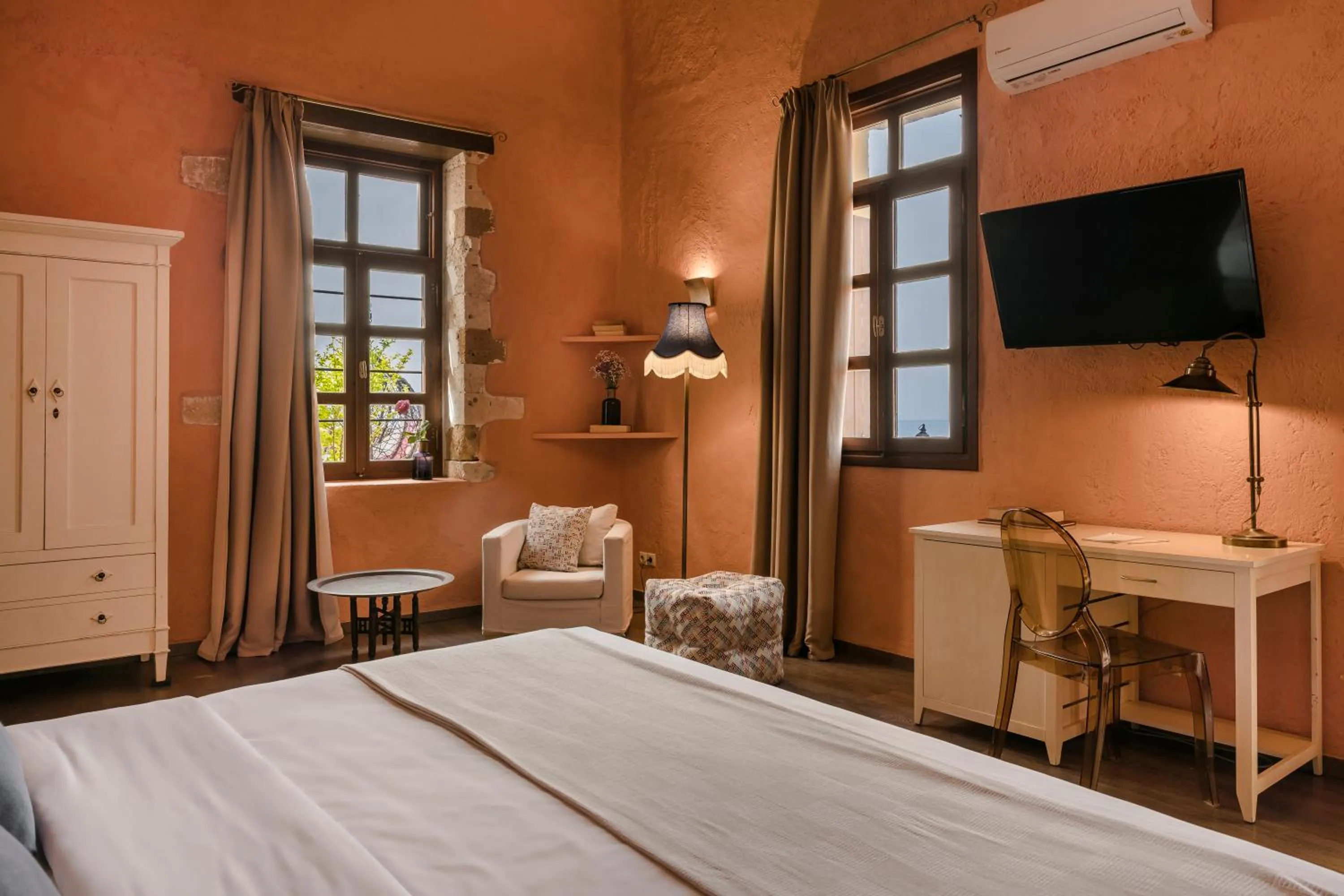 Photo of the whole room in Alcanea Boutique Hotel