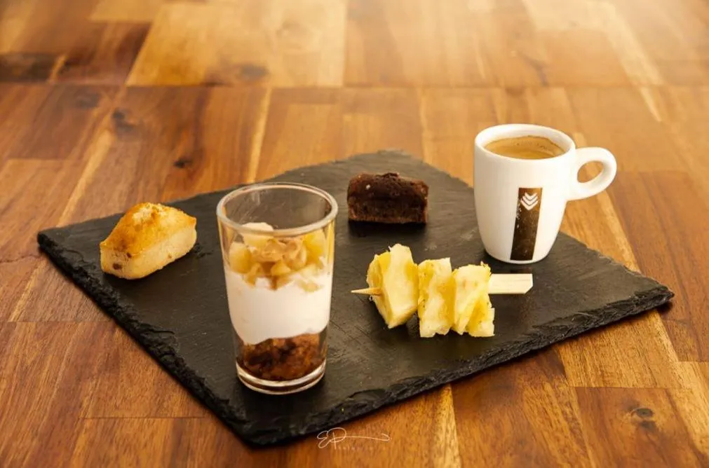 Restaurant/places to eat in Les Chevaliers des Balances