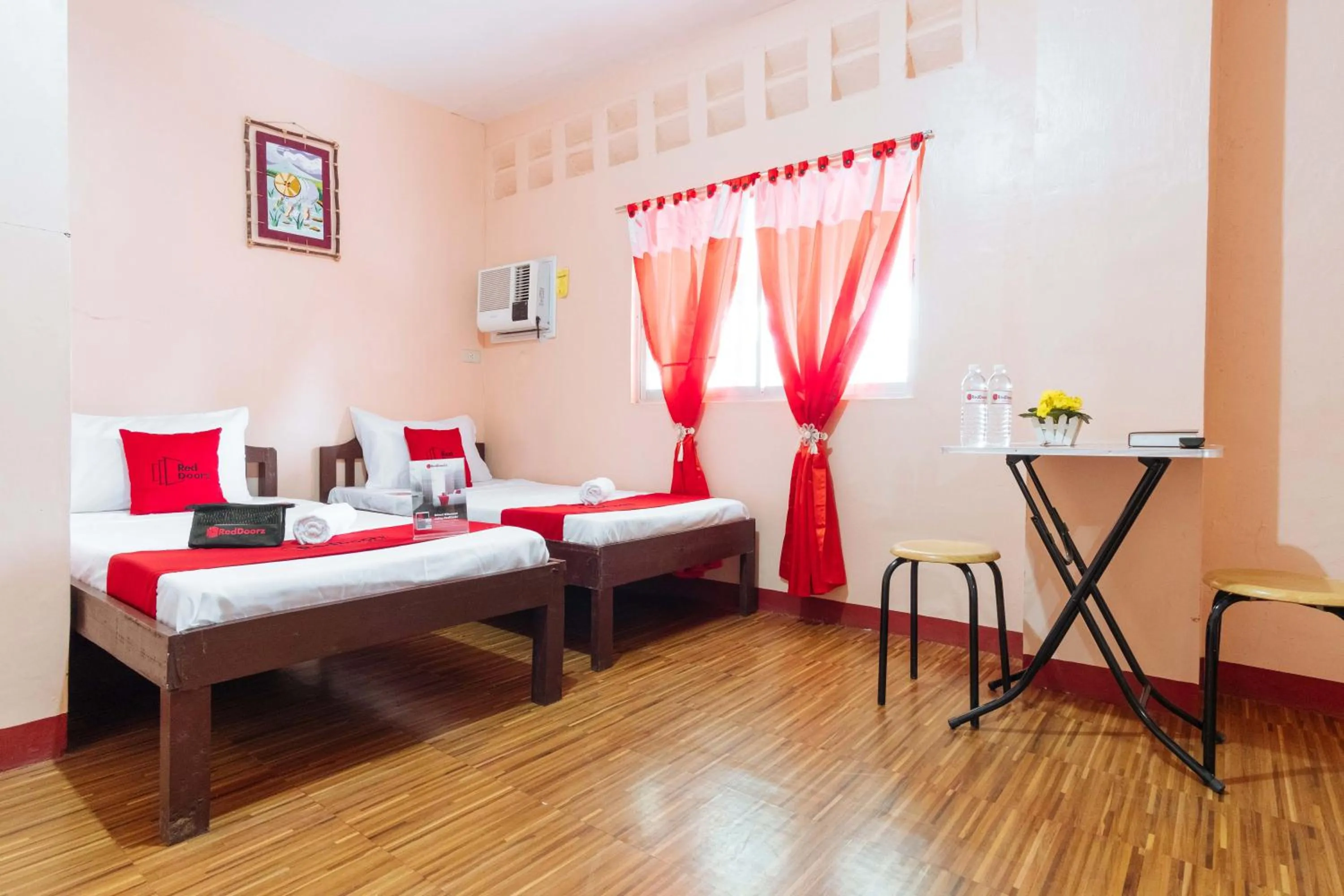 Bedroom in RedDoorz @ BM Road