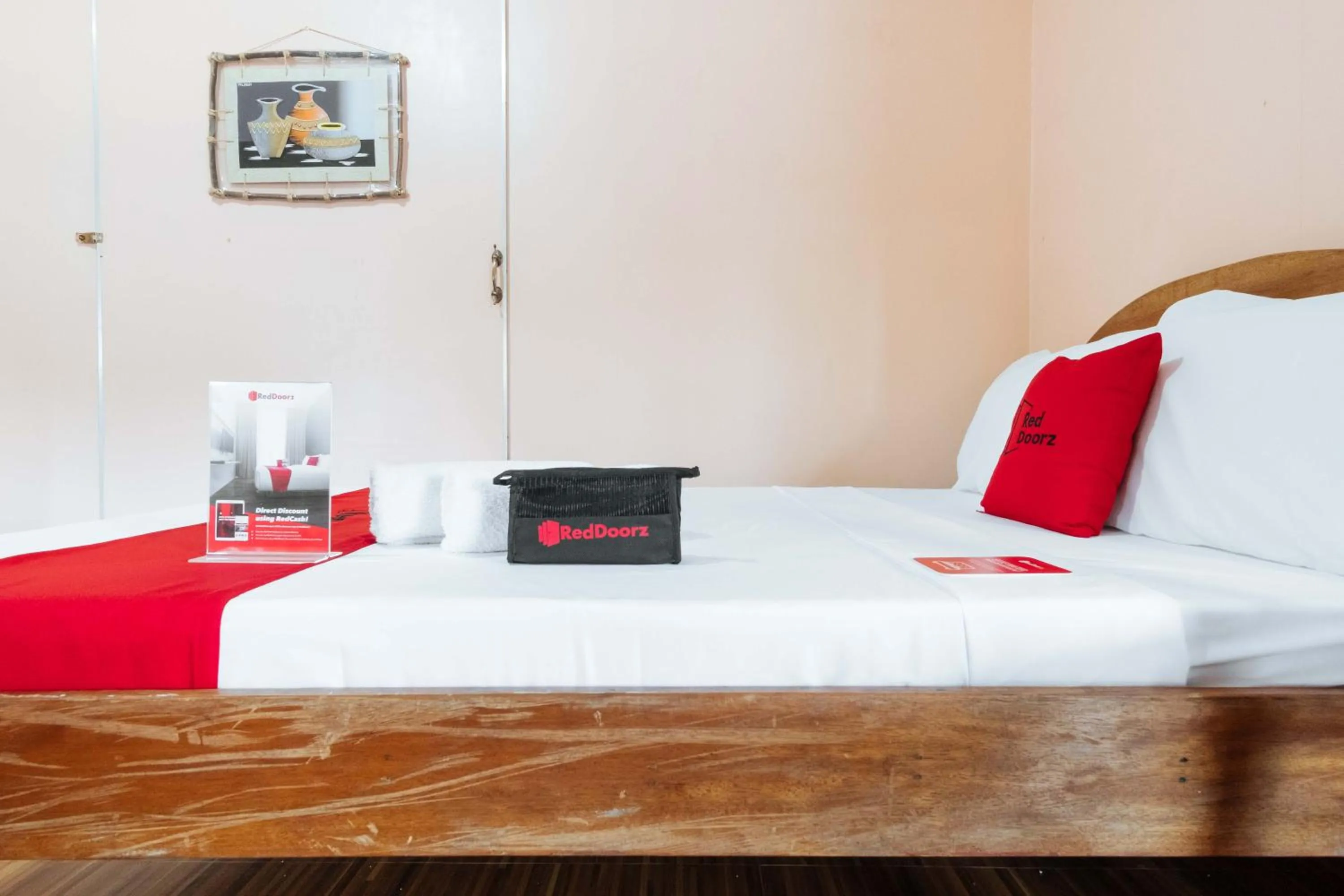 Bedroom in RedDoorz @ BM Road