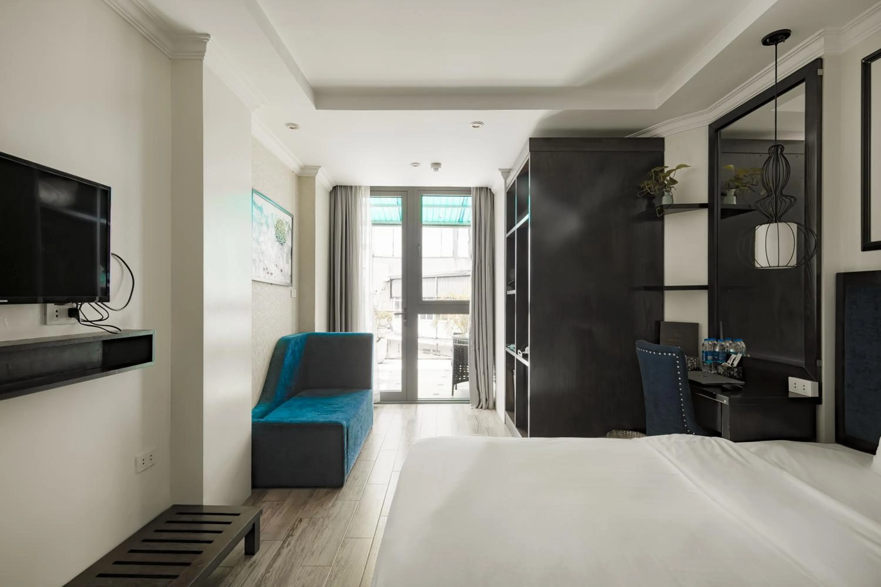 TV and multimedia, Bed in Bella Rosa Trendy Hotel & Spa