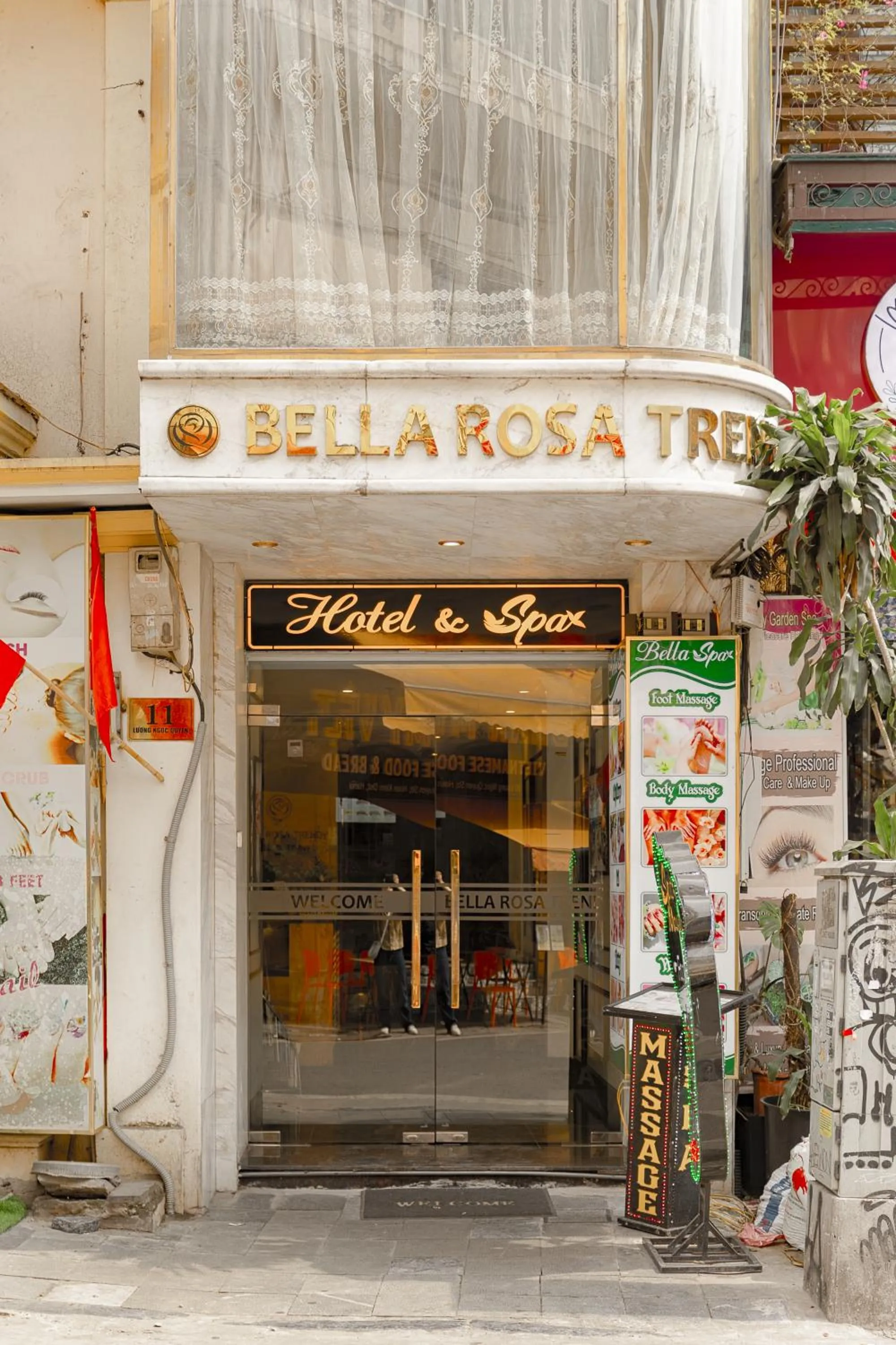 Property logo or sign in Bella Rosa Trendy Hotel & Spa