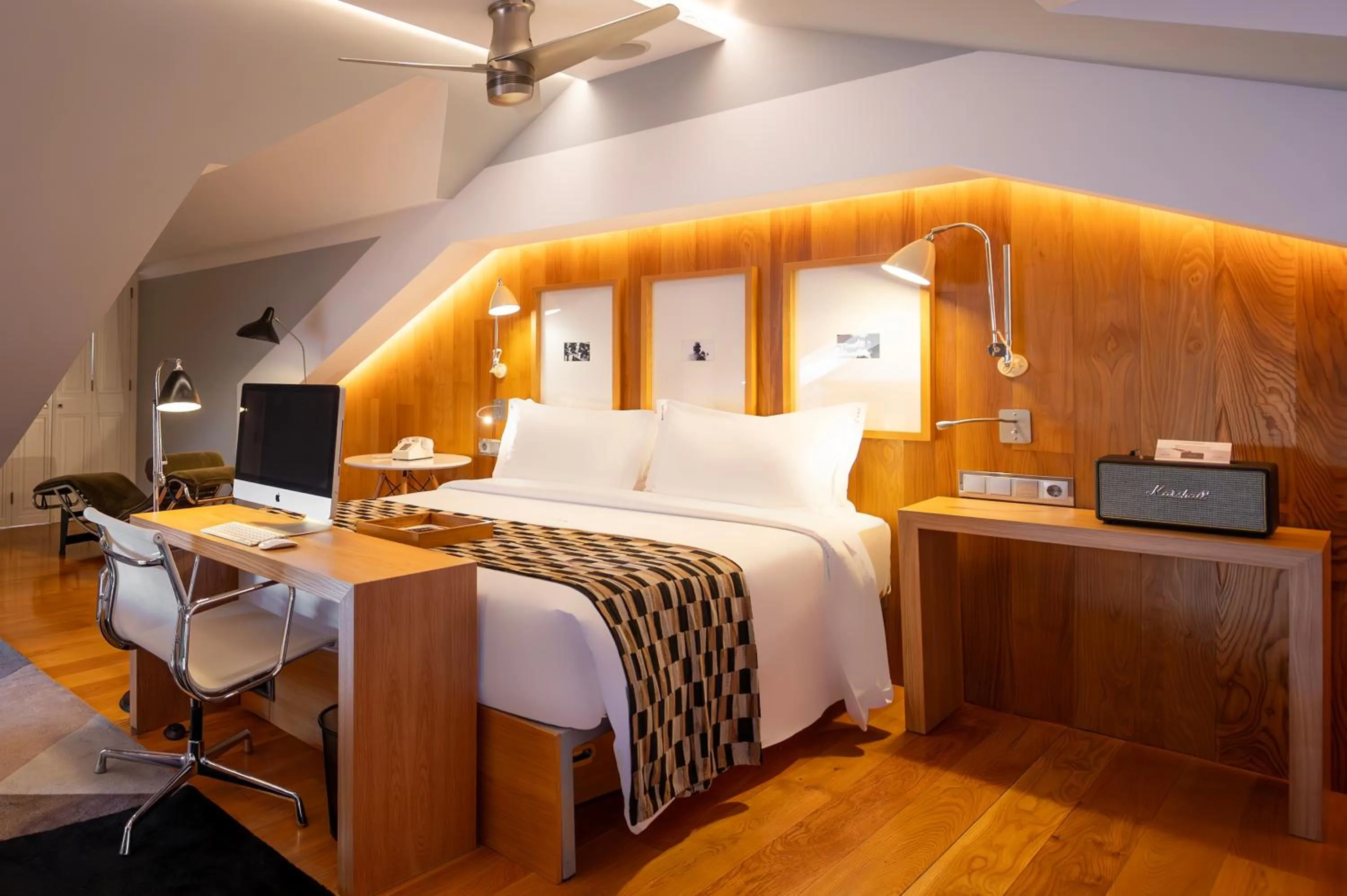 Bed in Browns Downtown Hotel