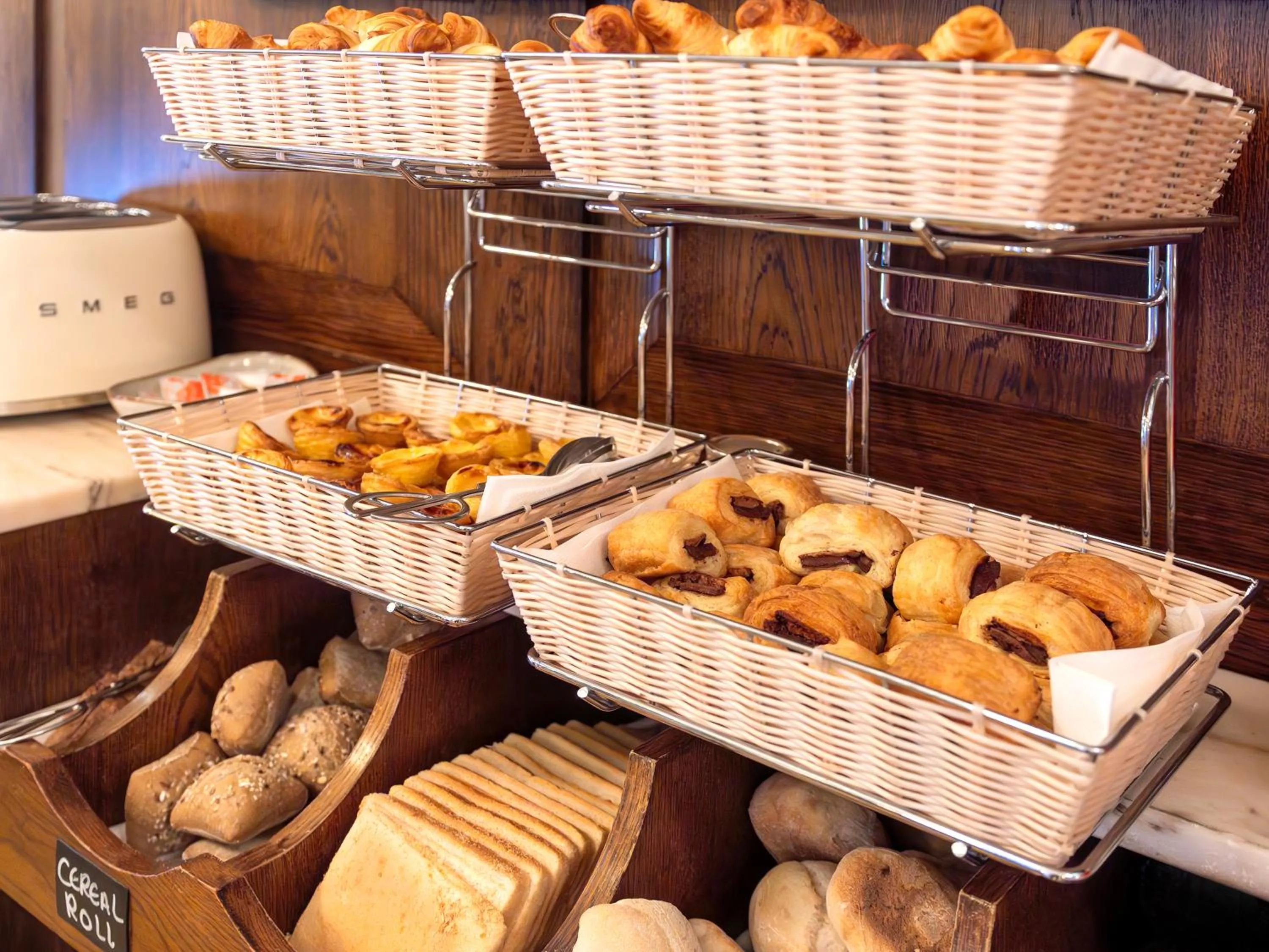 Breakfast in Browns Downtown Hotel