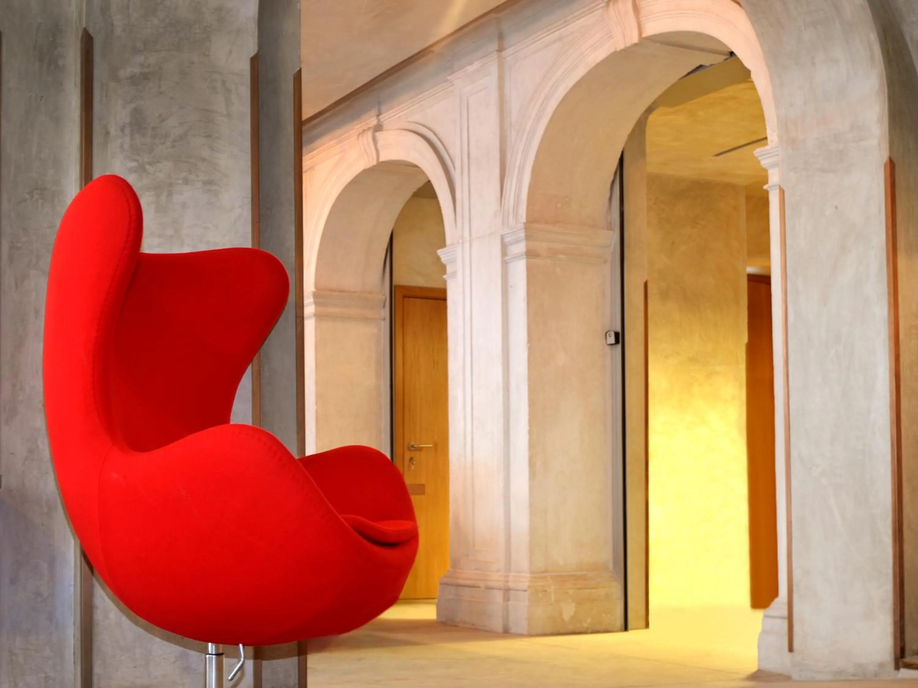 Living room in Browns Downtown Hotel