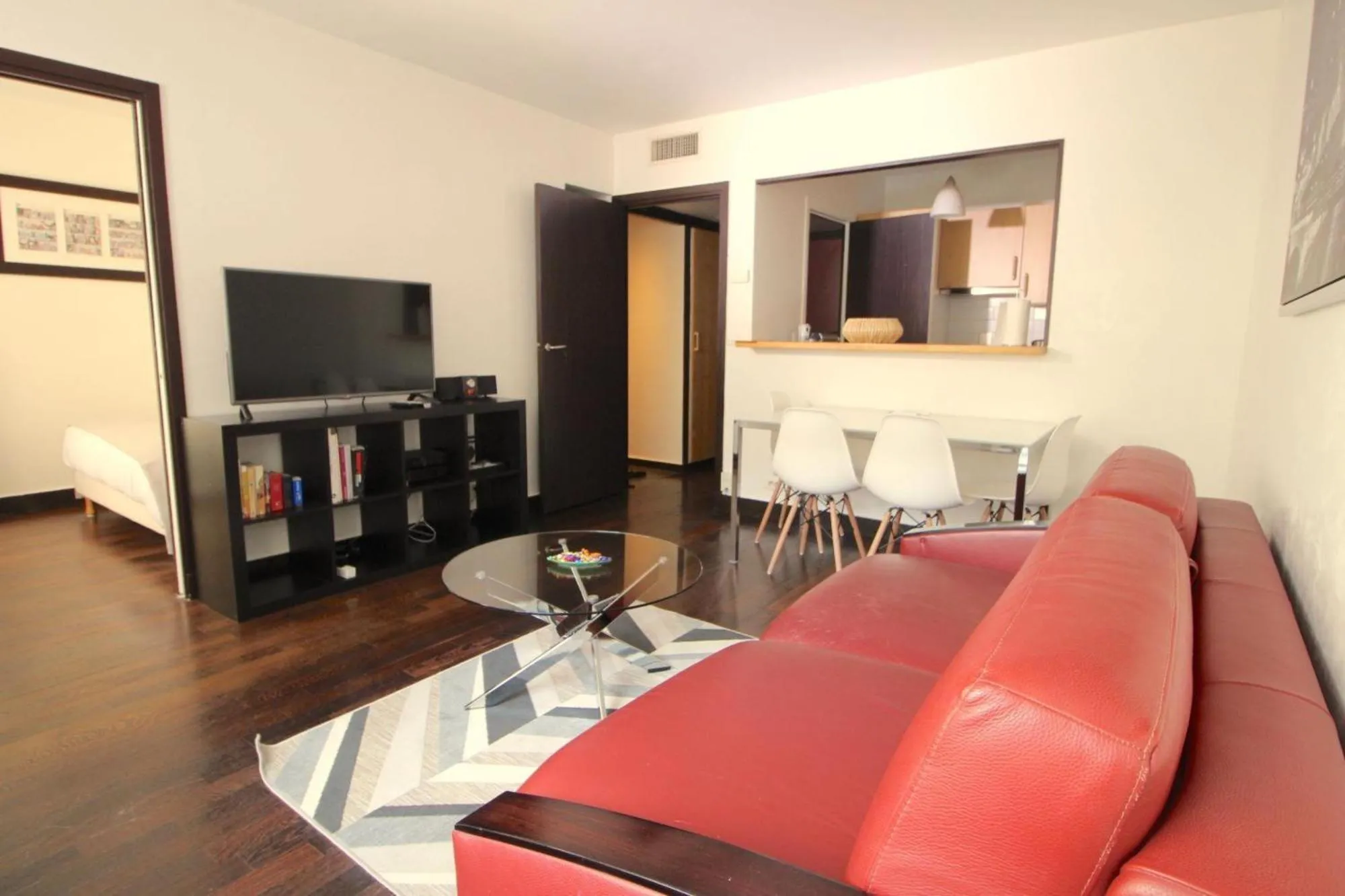 Living room in Short Stay Paris Apartments