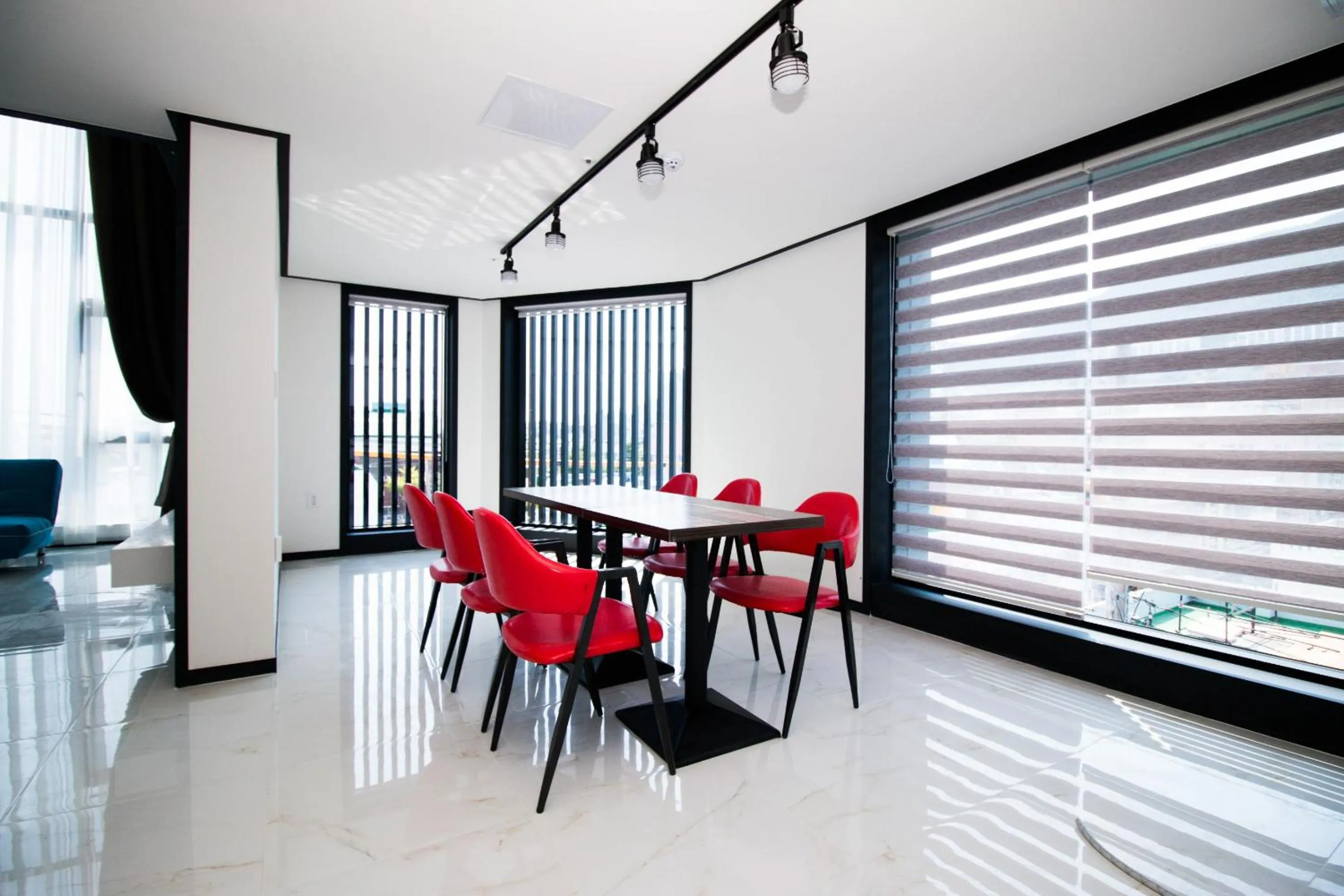 Yeosu Thestay Hostel