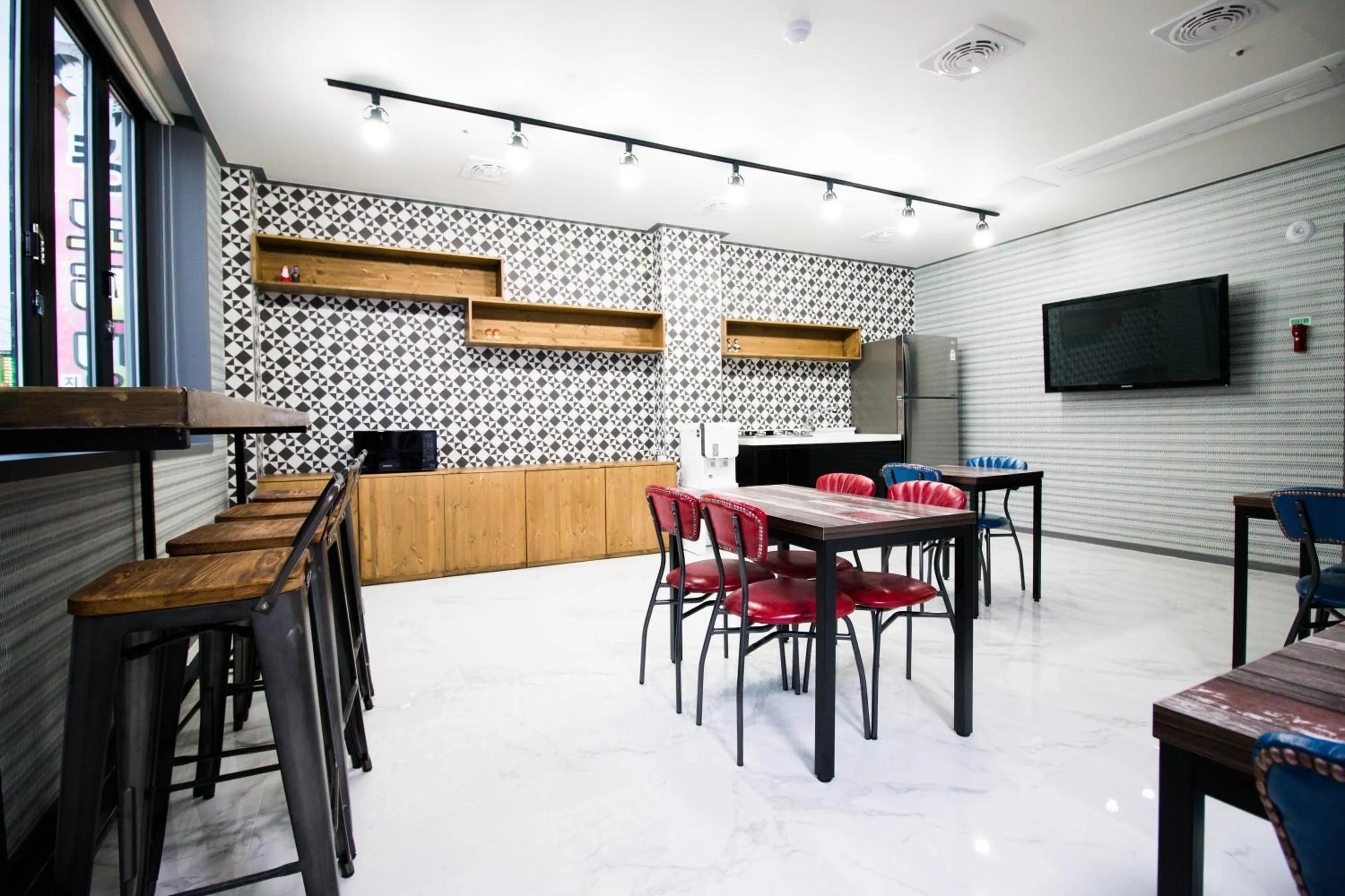 Yeosu Thestay Hostel