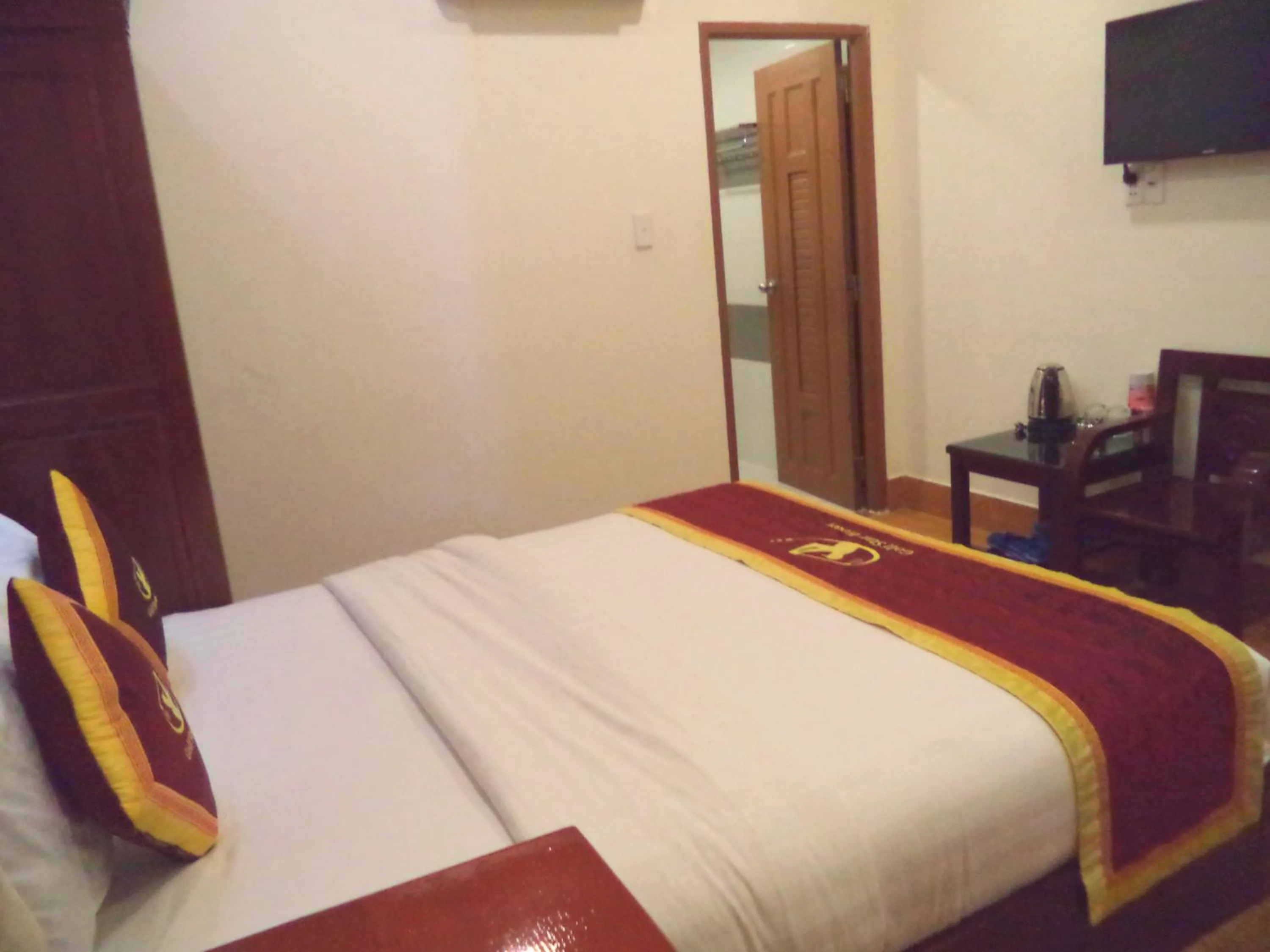 Bed in Golf Star Hotel