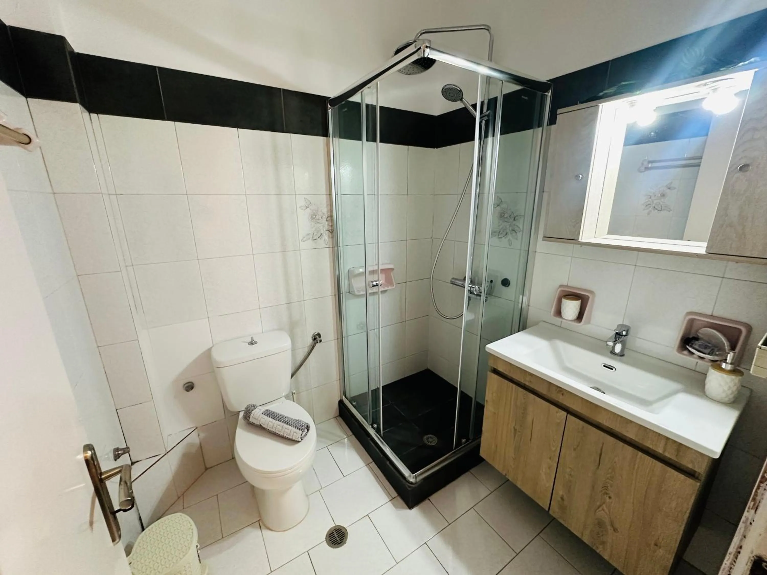 Bathroom in Nikos Apartments Corfu