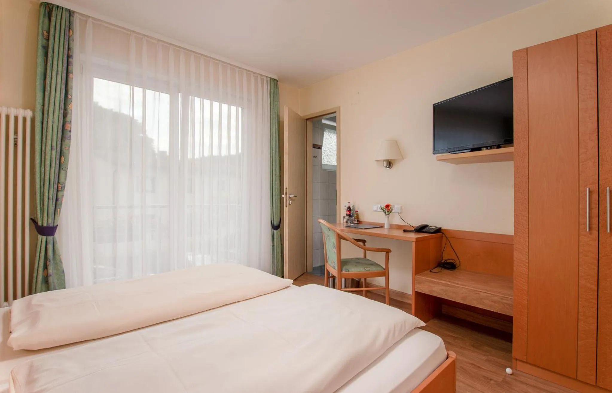 Decorative detail, Bed in Zum Waldhorn