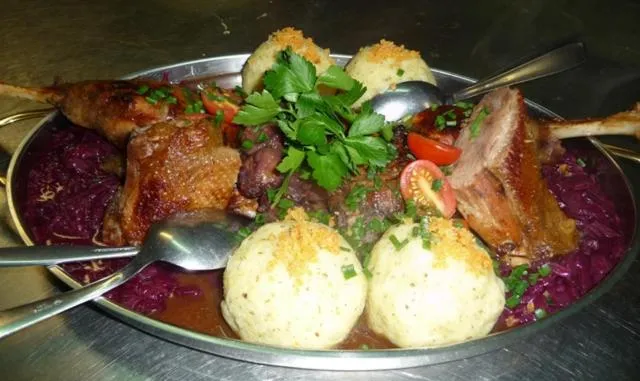 Food and drinks in Zum Waldhorn