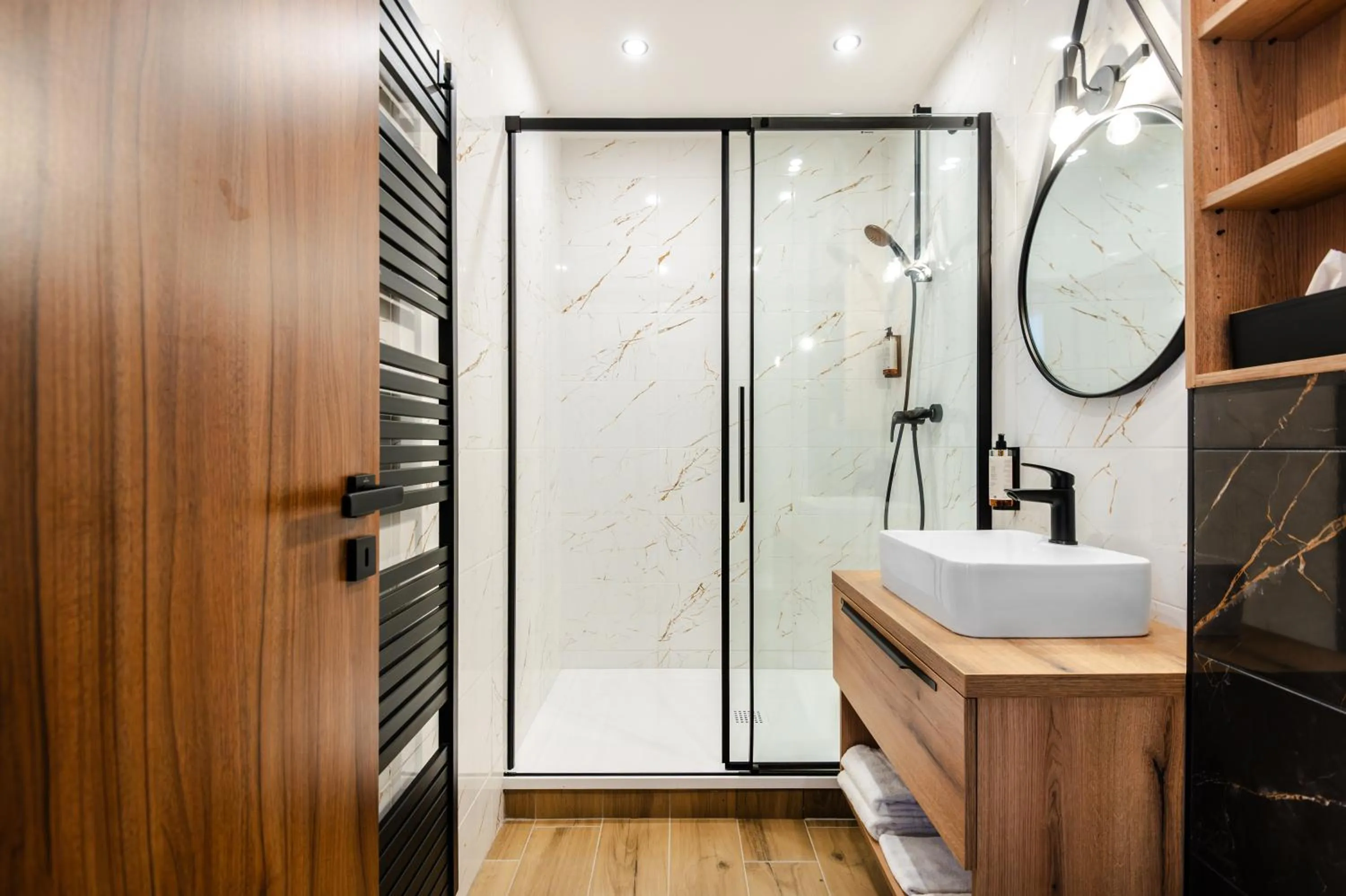 No 28 Rooms & Apartments