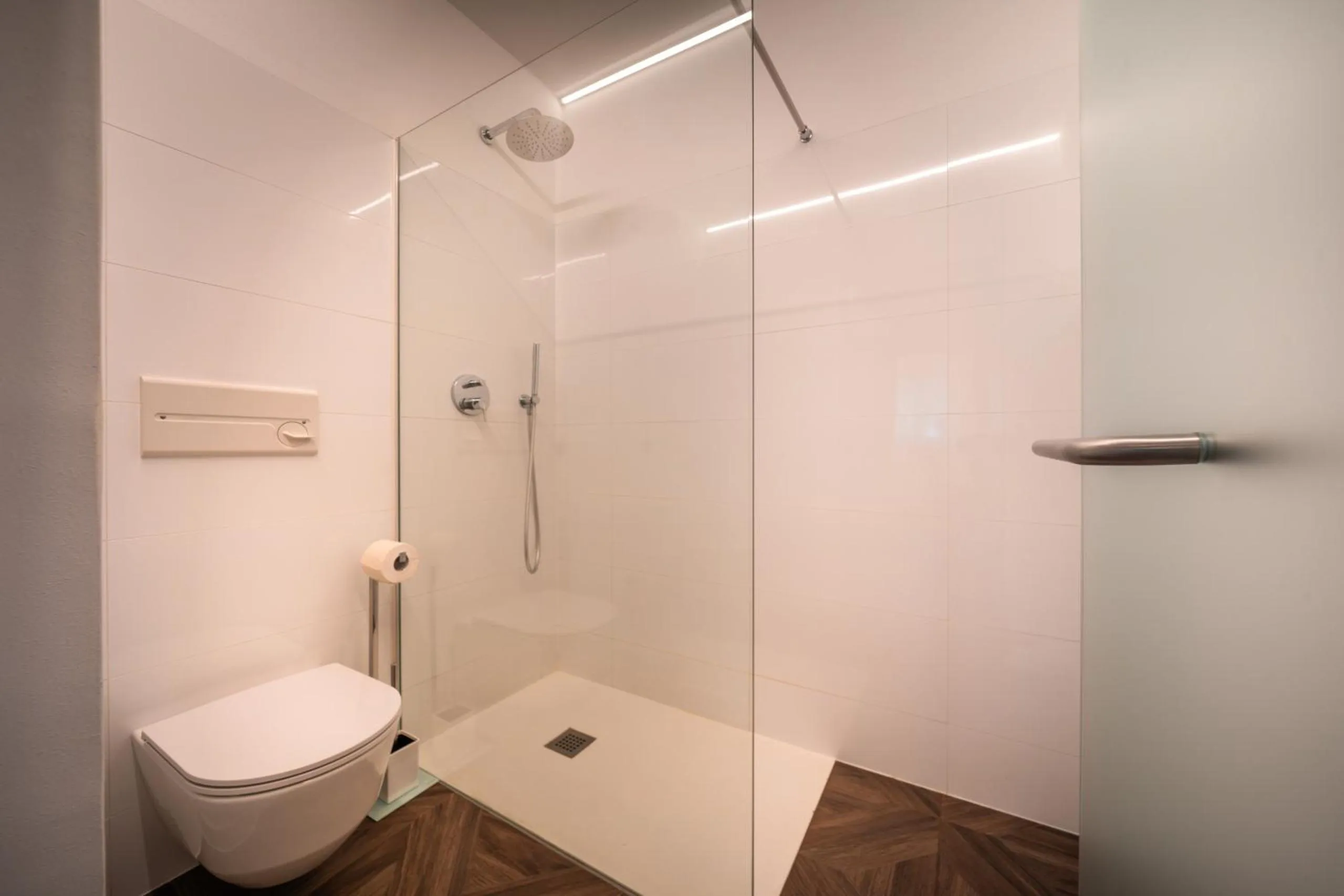 Bath in goldfinger + suites