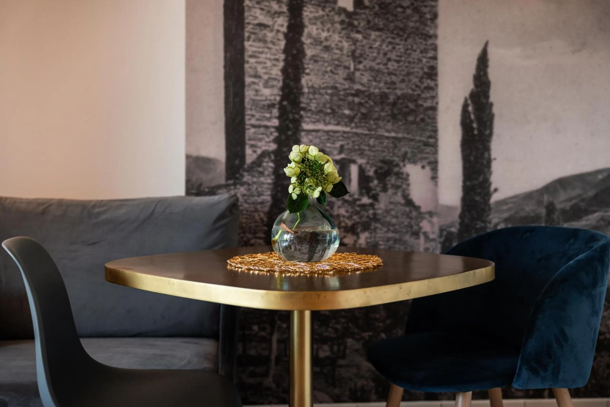 Seating area in goldfinger + suites