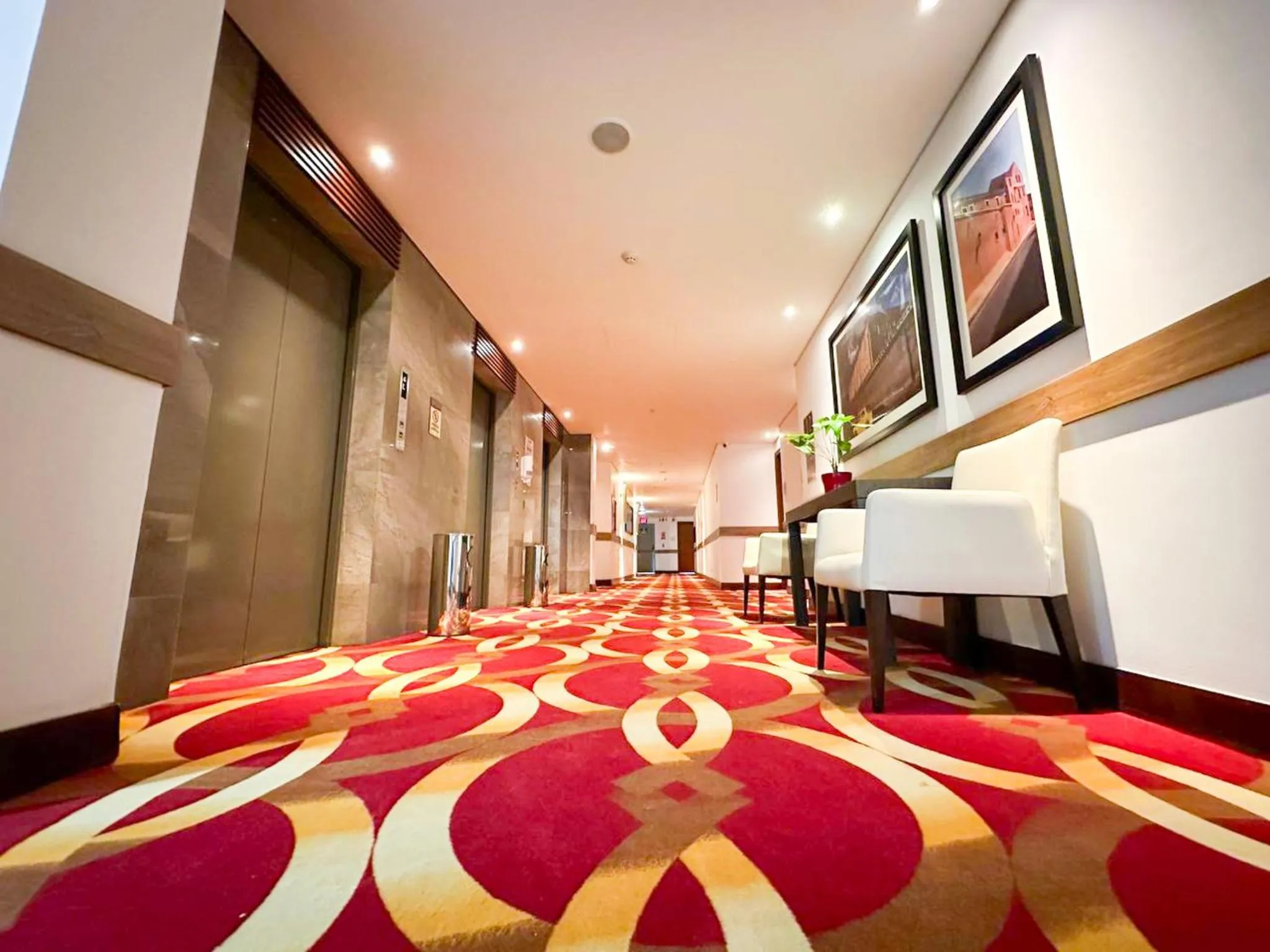 Property building in Hotel San Fernando Plaza