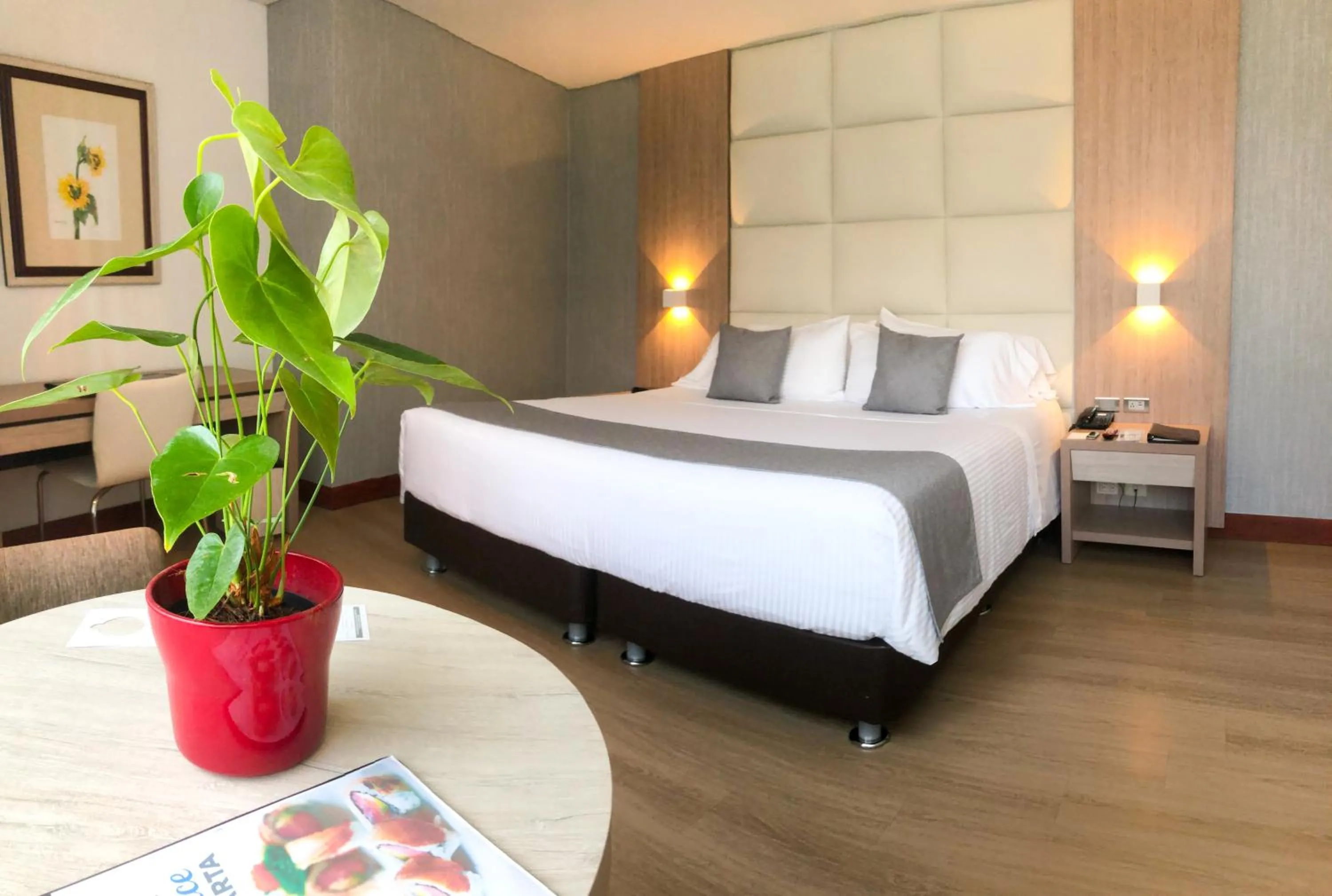 Bedroom, Bed in Hotel San Fernando Plaza