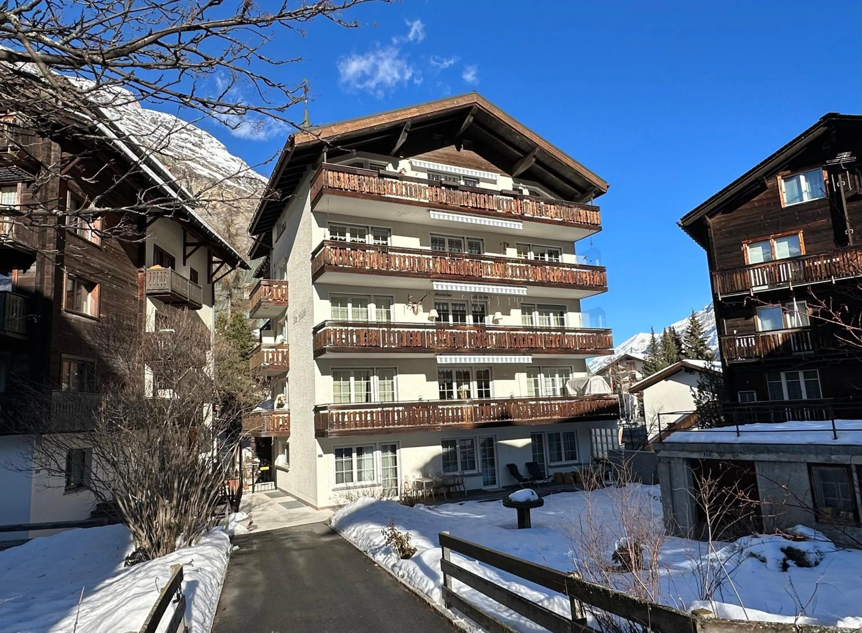 Property building in Good Value Apartments by MX Zermatt