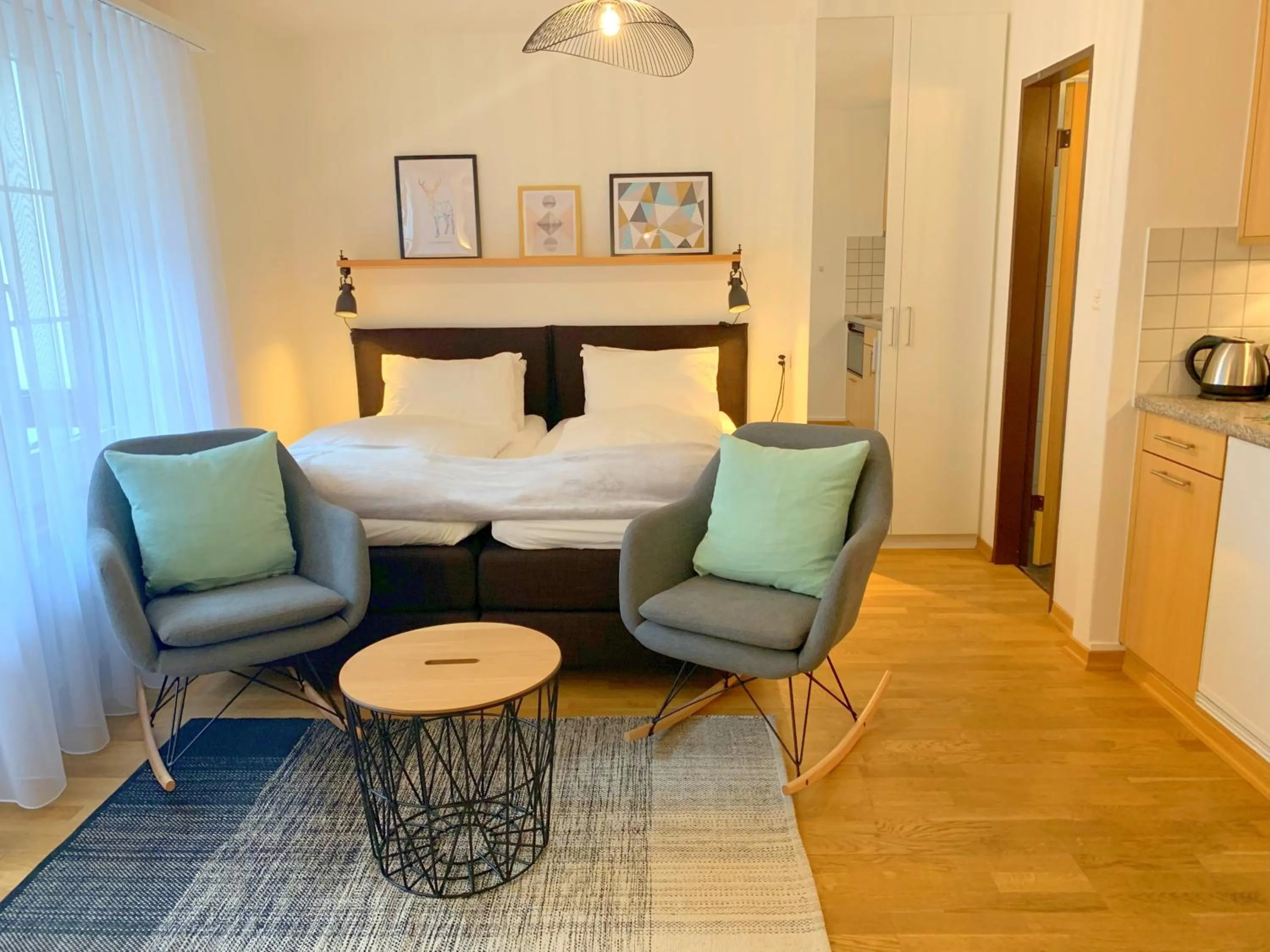 Coffee/tea facilities, Bed in Good Value Apartments by MX Zermatt