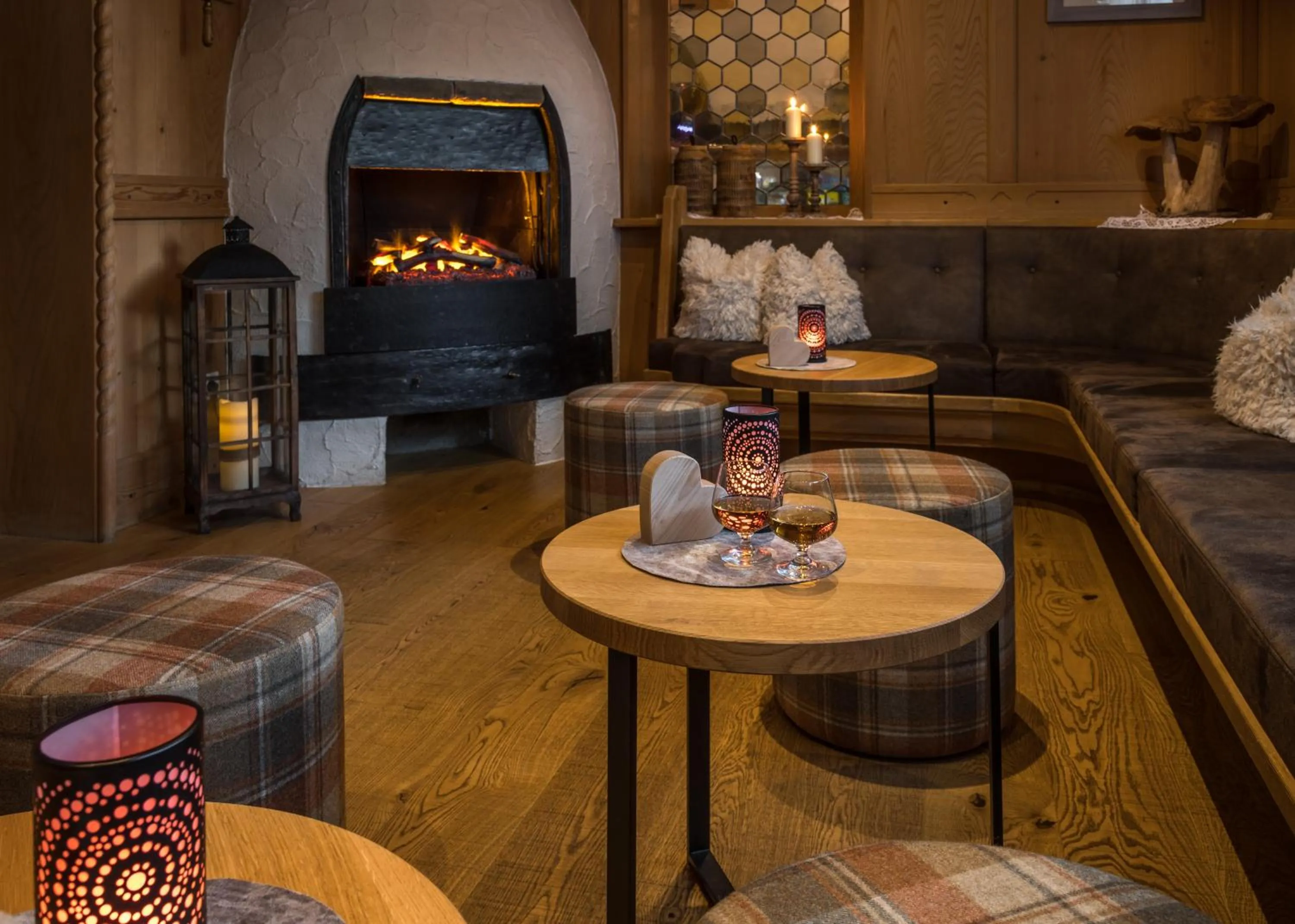 Lounge or bar in Geniesserhotel Messnerwirt Olang