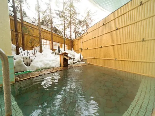 Hot Spring Bath in Karurusu Onsen Yumoto Orofuresou