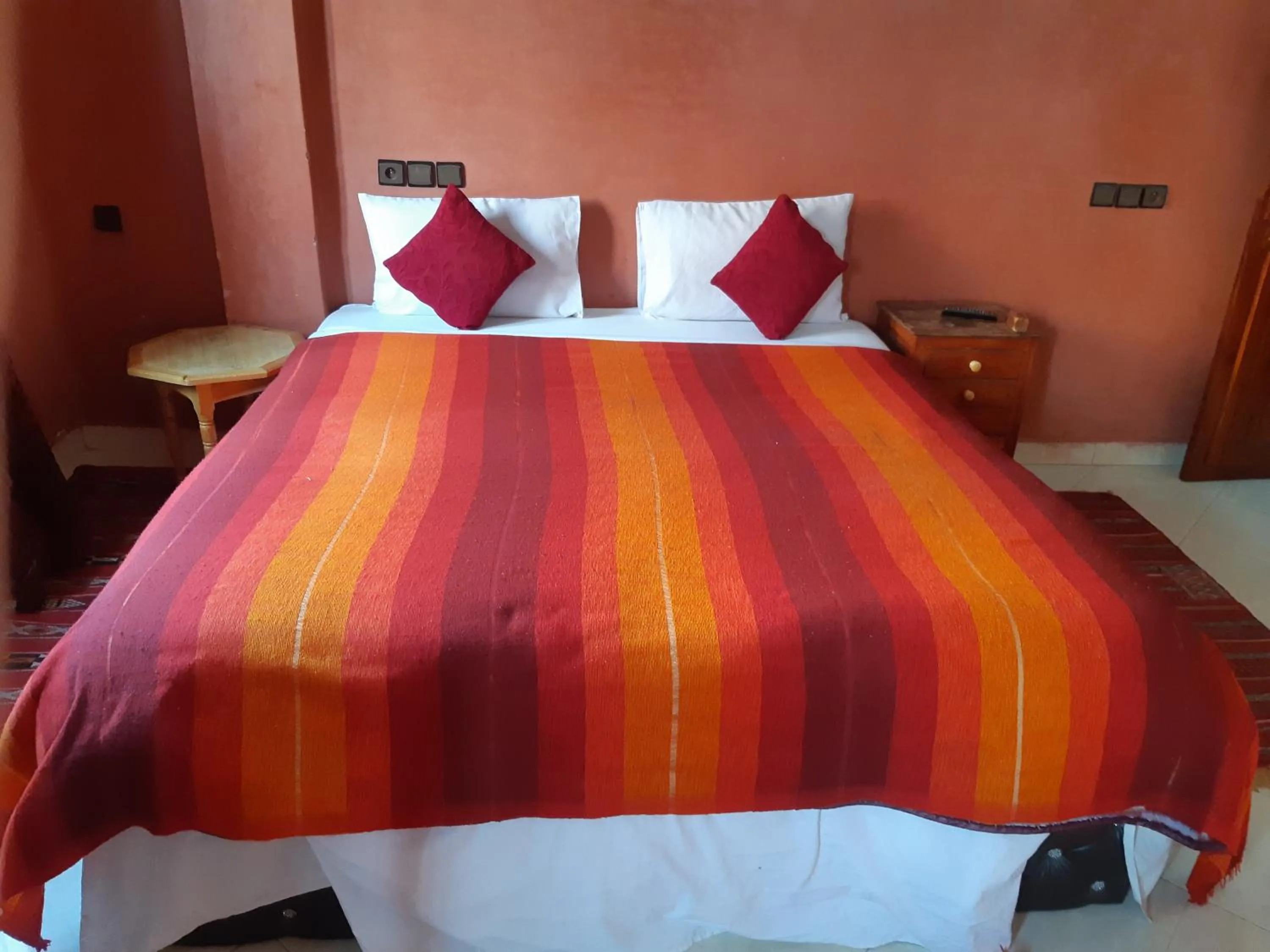 Bed in Hôtel Restaurant Dar Al Madina