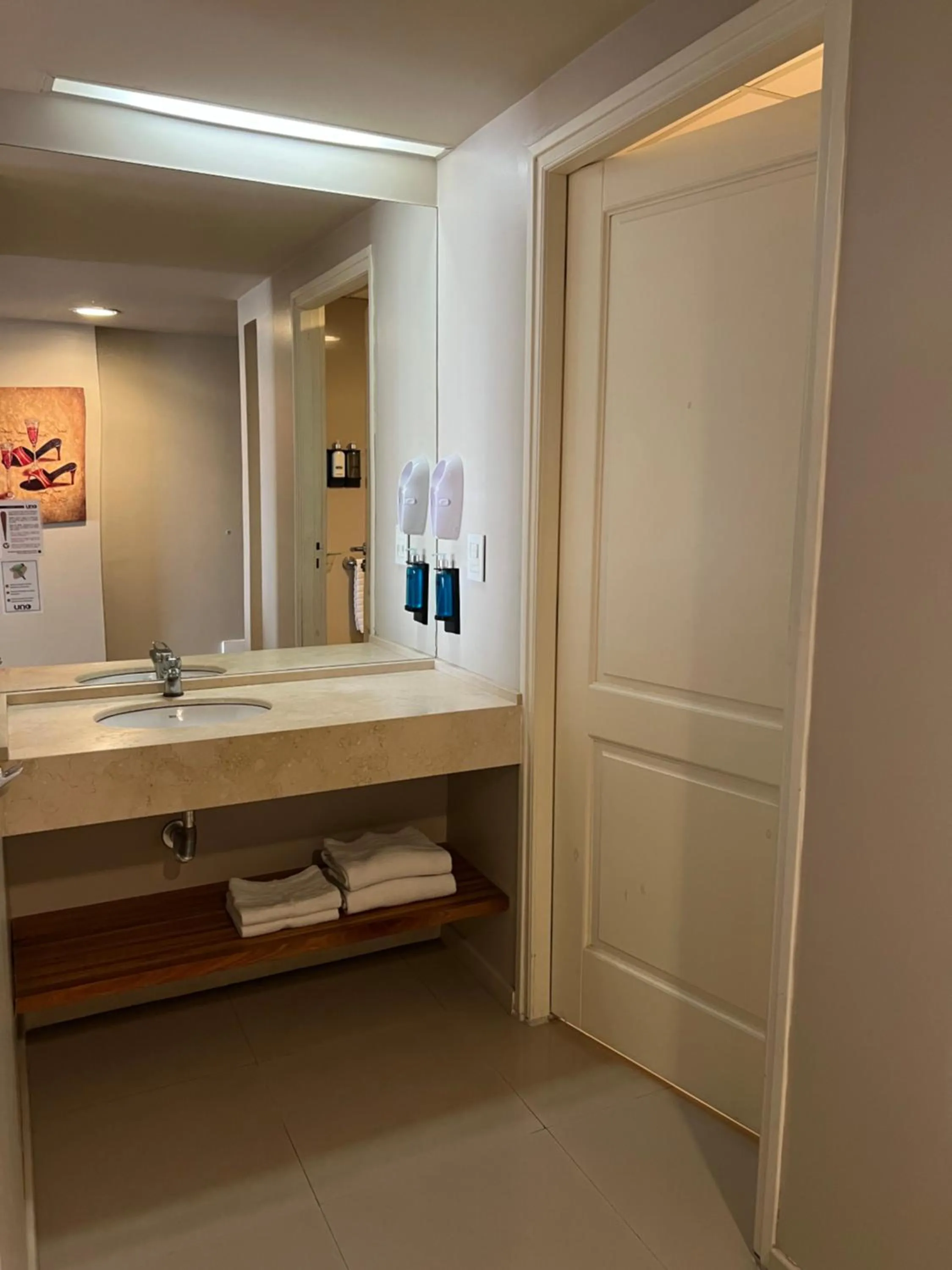 Bathroom in Uno Buenos Aires Suites