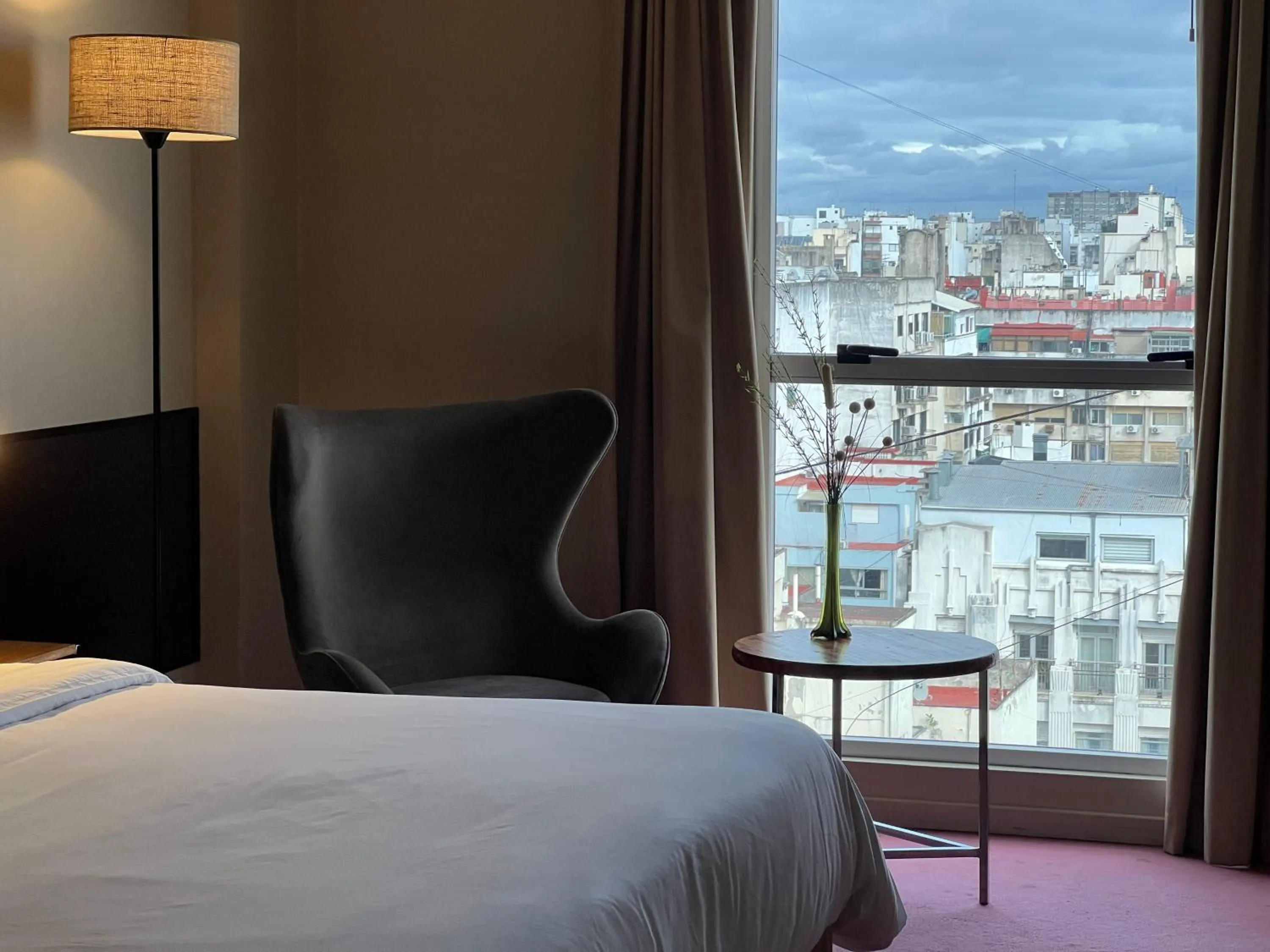City view, Bed in Uno Buenos Aires Suites