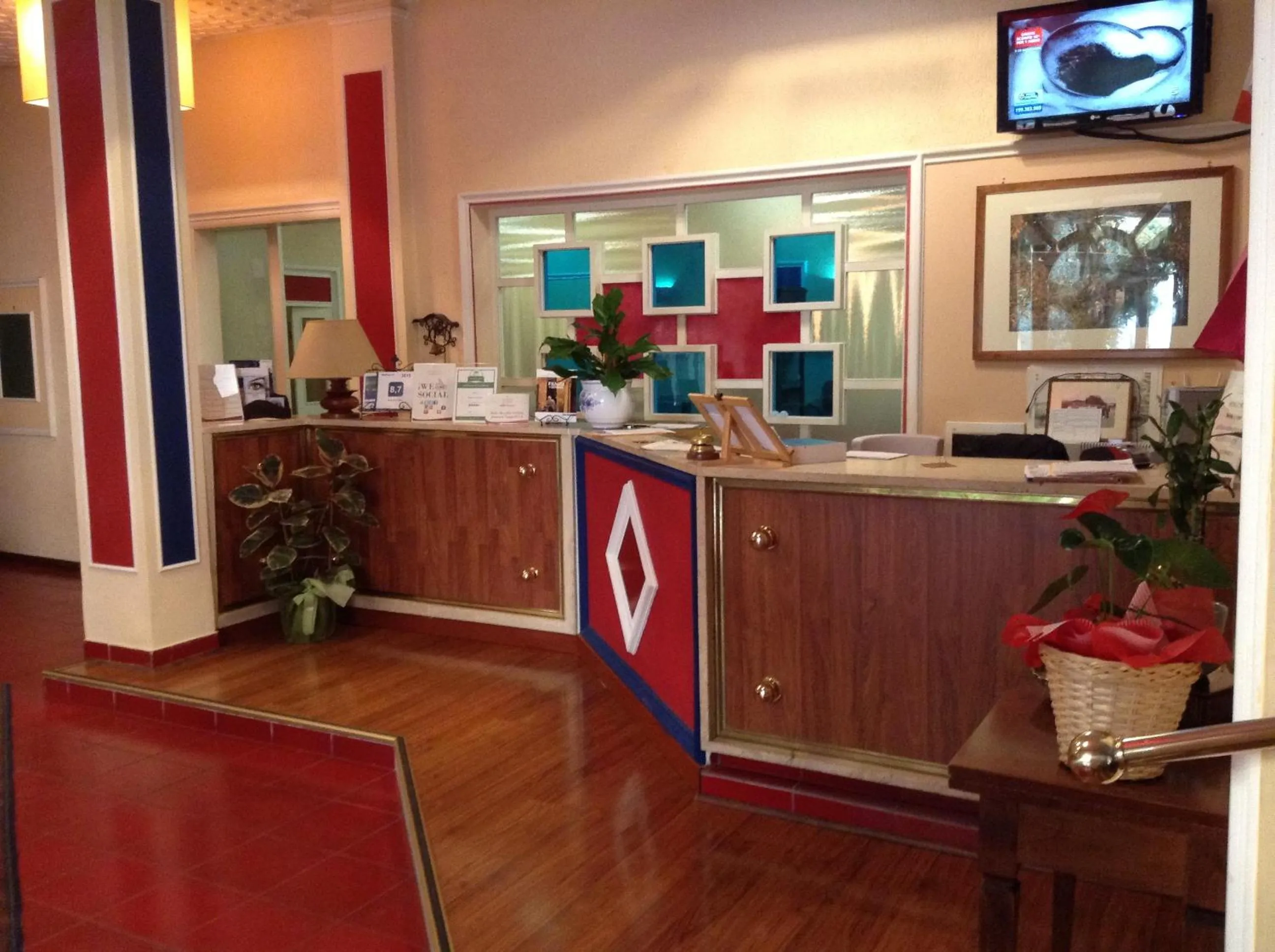 Lobby or reception in Hotel Iris Crillon