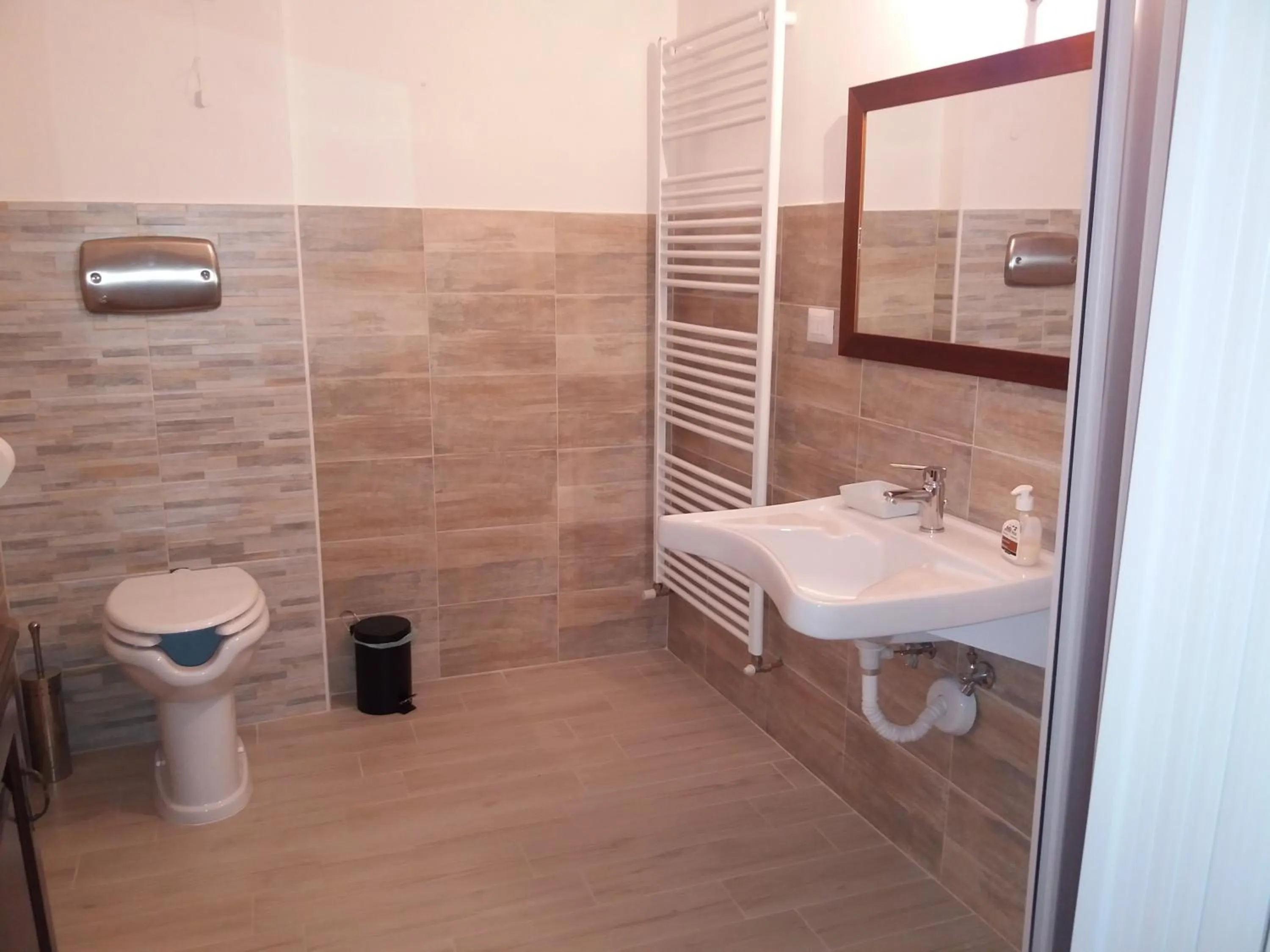 Toilet in B&B Il Pittore