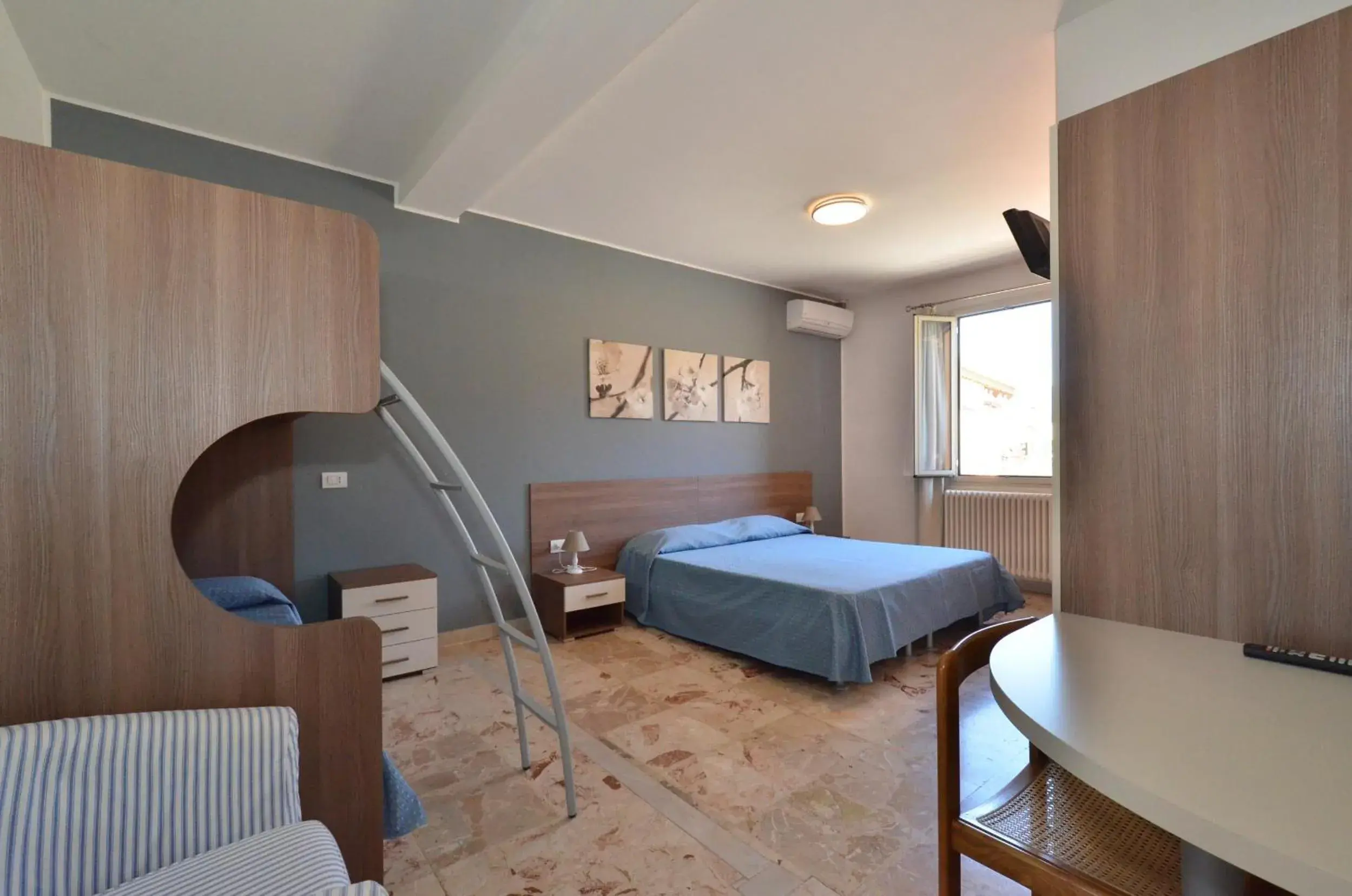Classic Quadruple Room in Albergo Della Torre Classic Quadruple Room in Albergo Della Torre
