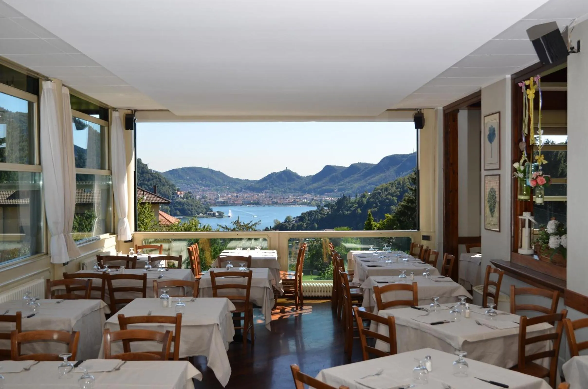 Restaurant/places to eat in Albergo Della Torre