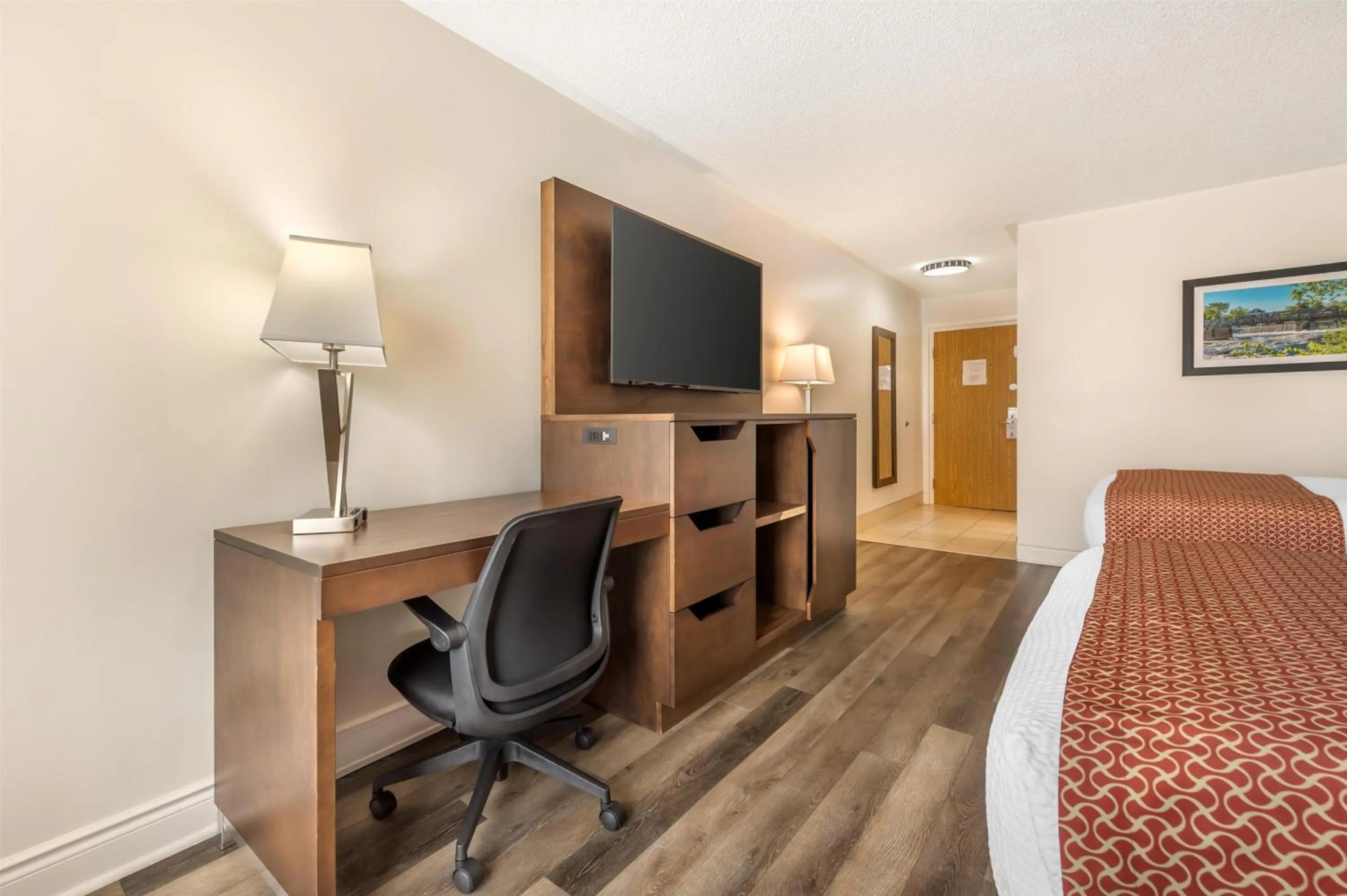 Bedroom, Bed in Best Western Smiths Falls Hotel